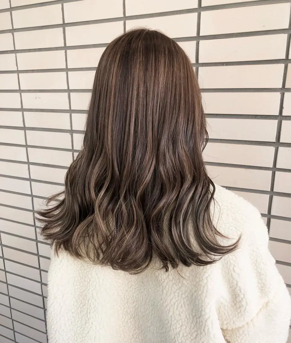 ロング カラー ハイライトカラー ハイライト ヘアカラー 🤍2nd🤍田所 美希のヘアスタイル