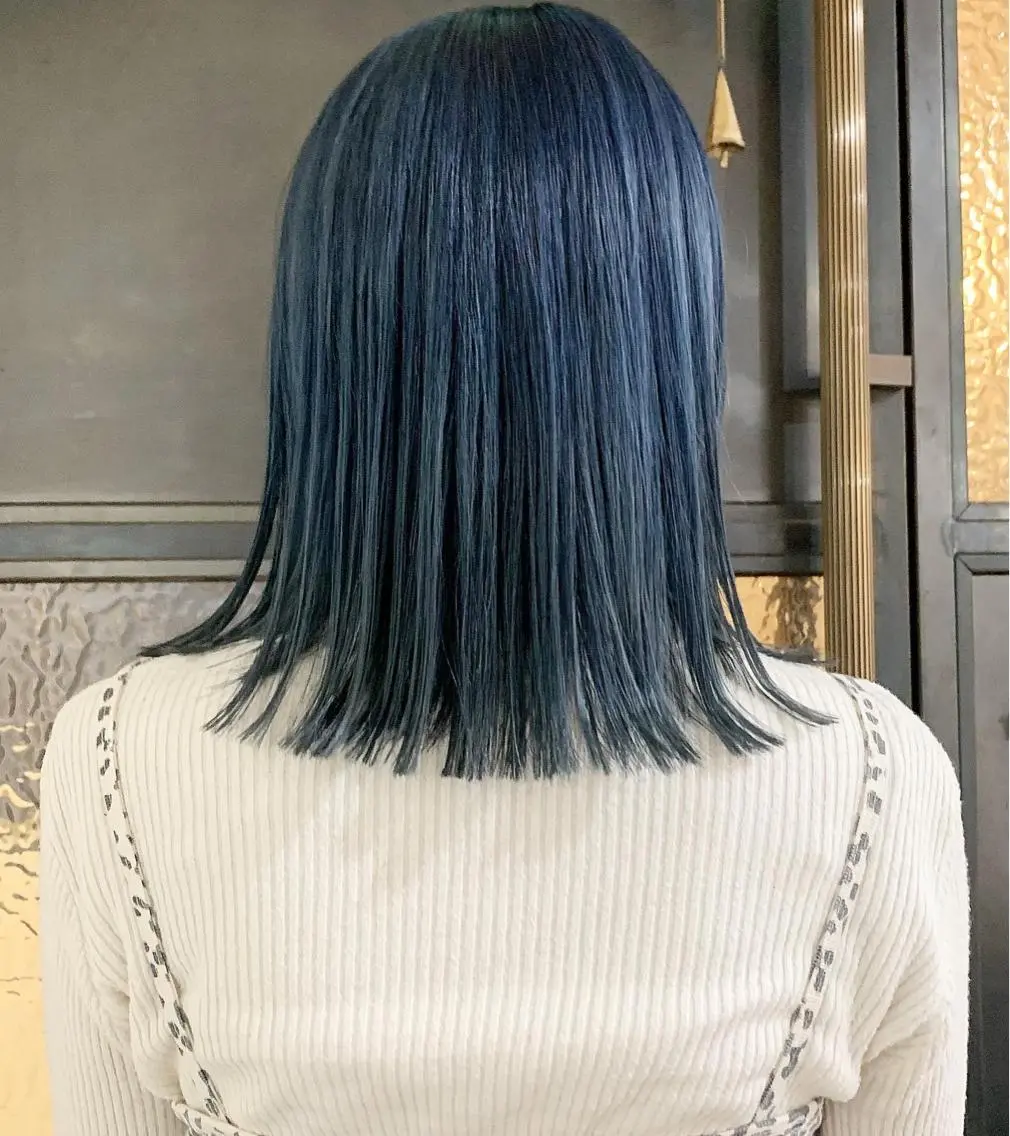 ミディアム カラー 本間 結衣のヘアスタイル