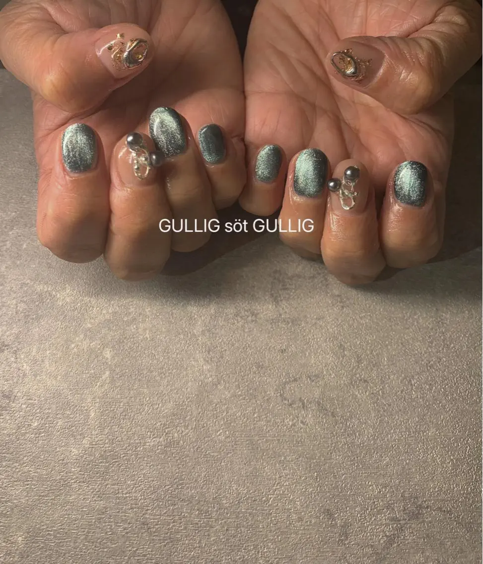 ネイル ハンドネイル フットネイル GULLIG söt GULLIGのネイルデザイン