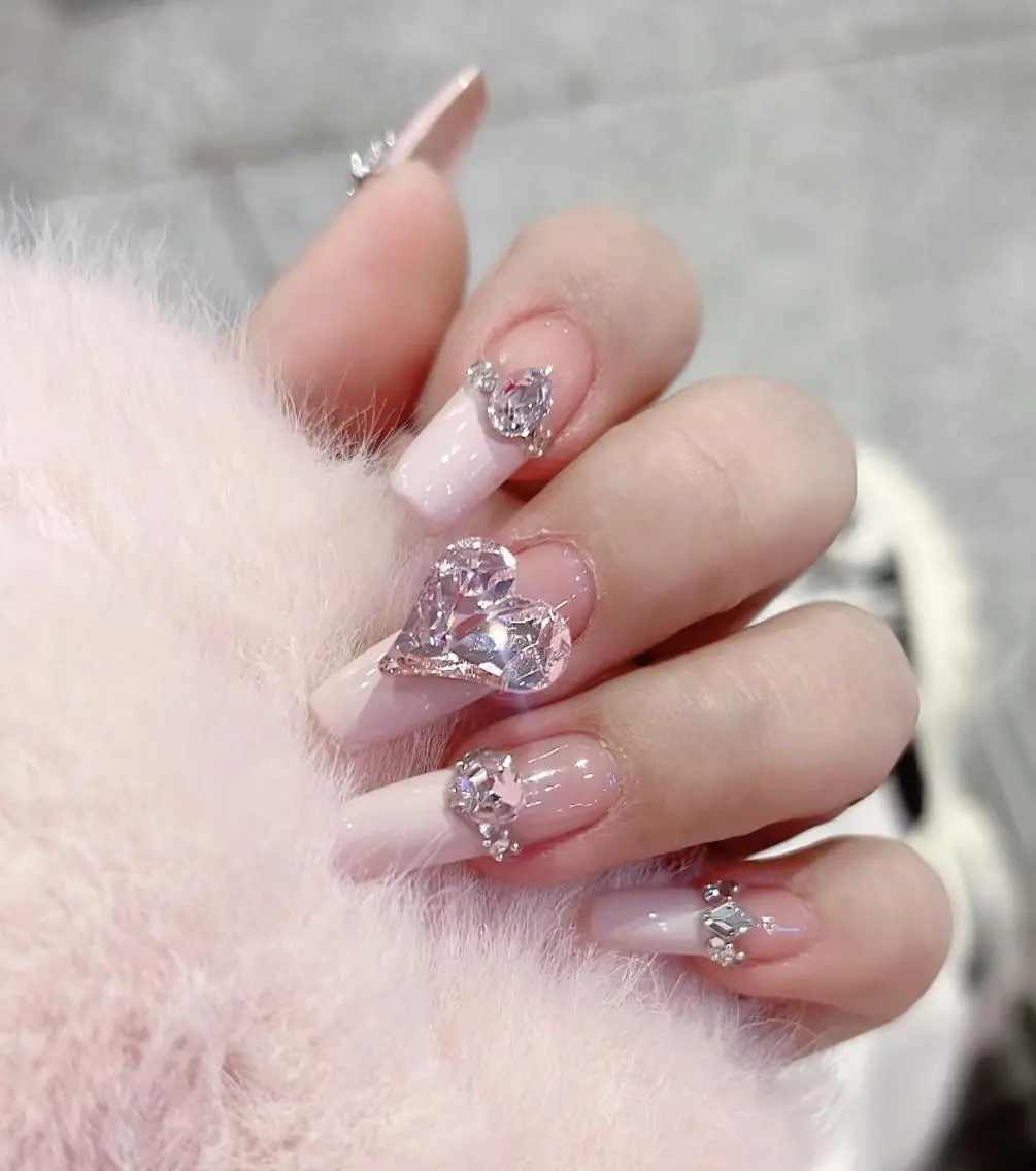 ネイル ハンドネイル Pure&Rich Nailのネイルデザイン
