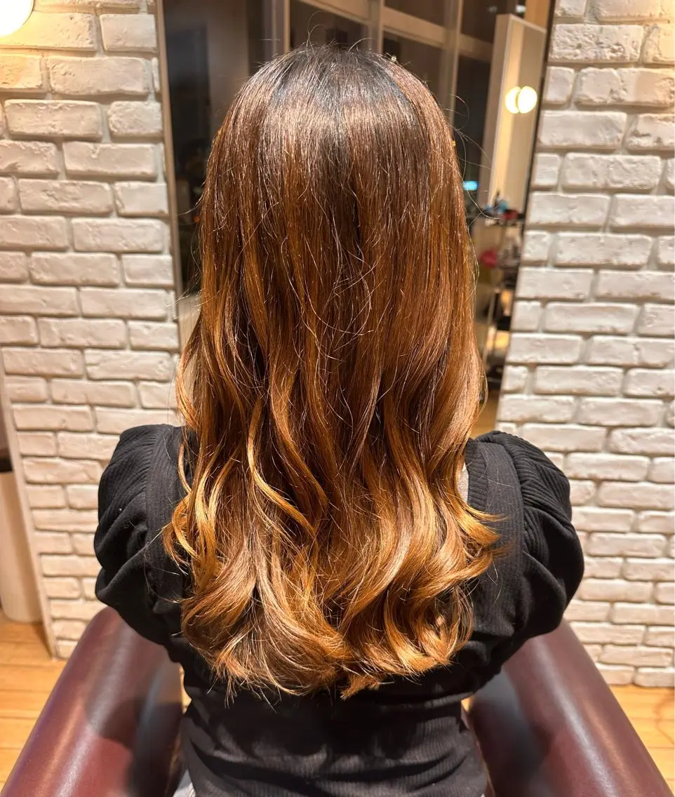 ロング カラー ロング 松浦 麻衣のヘアスタイル