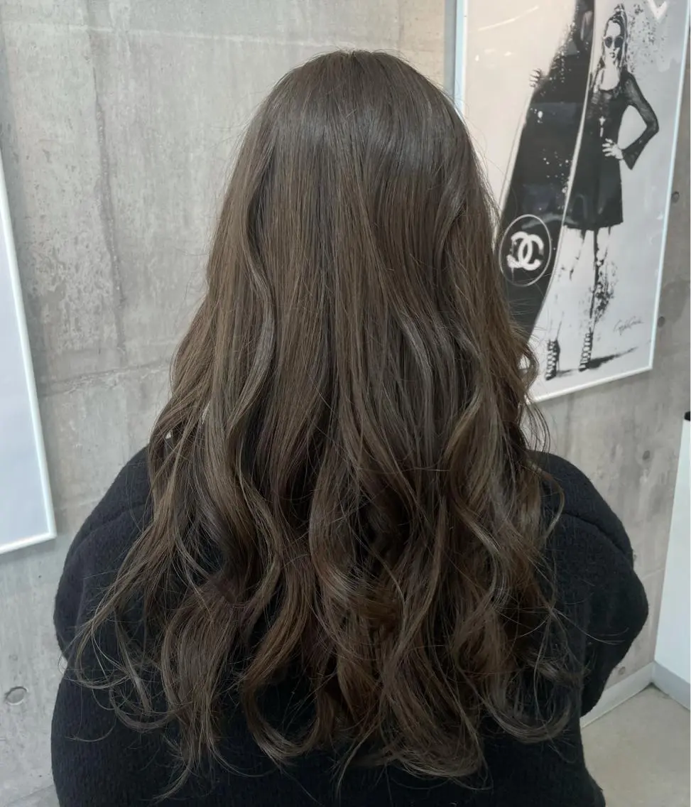 ロング カラー カット ヘアカラー 宮崎 千夏のヘアスタイル