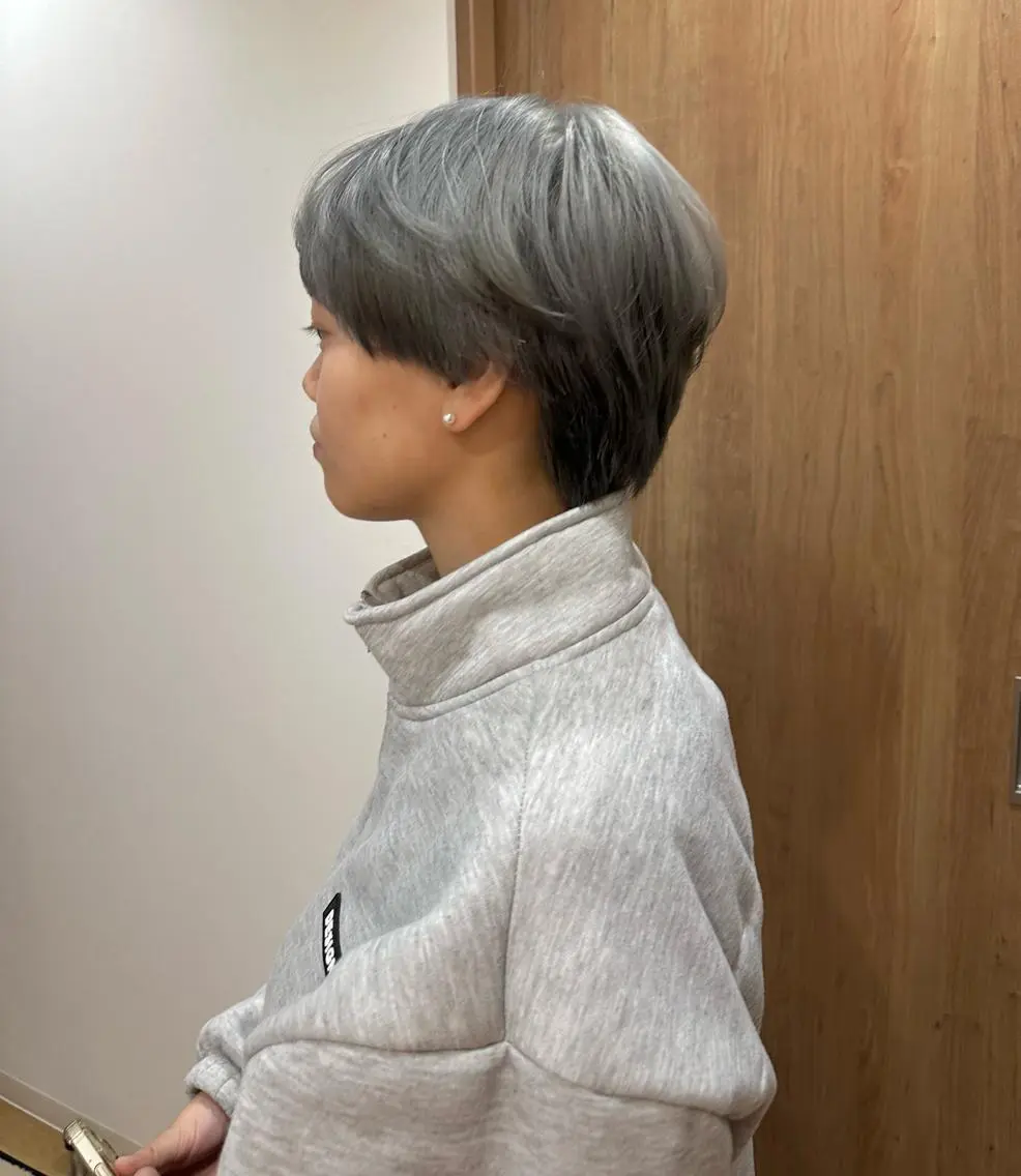 ショート カラー シルバー ヘアカラー トリートメント 田中 泰正のヘアスタイル