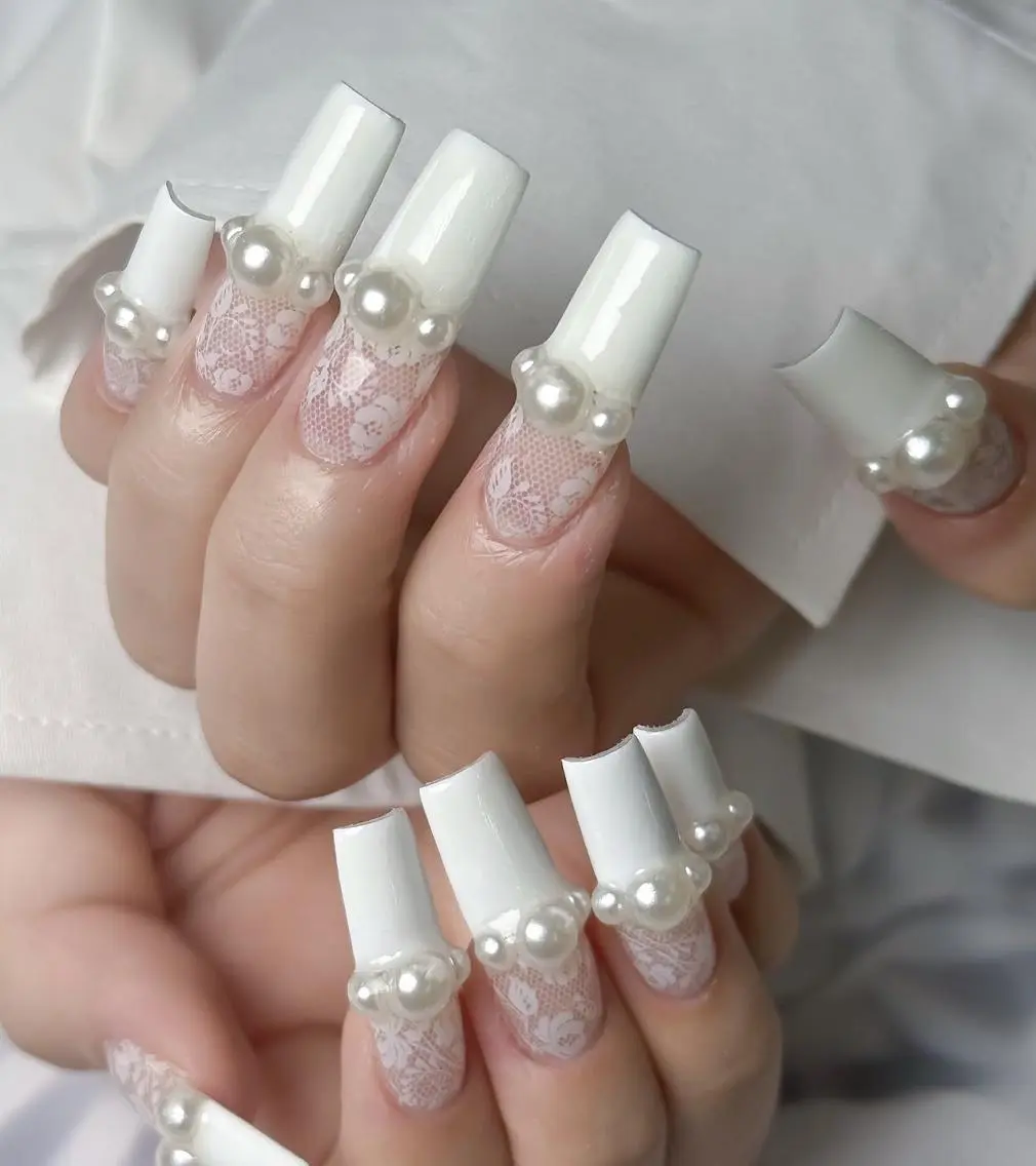 ネイル チークネイル フレンチネイル キラキラネイル 韓国ネイル マグネットネイル ハンドネイル H.baby Nail Salonのネイルデザイン