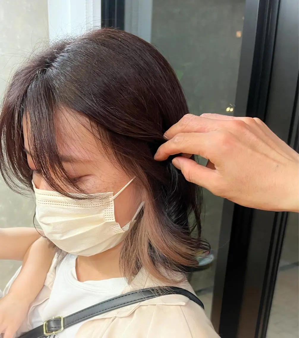 ミディアム カラー イヤリングカラー カット ヘアカラー トリートメント 杉本 直樹のヘアスタイル