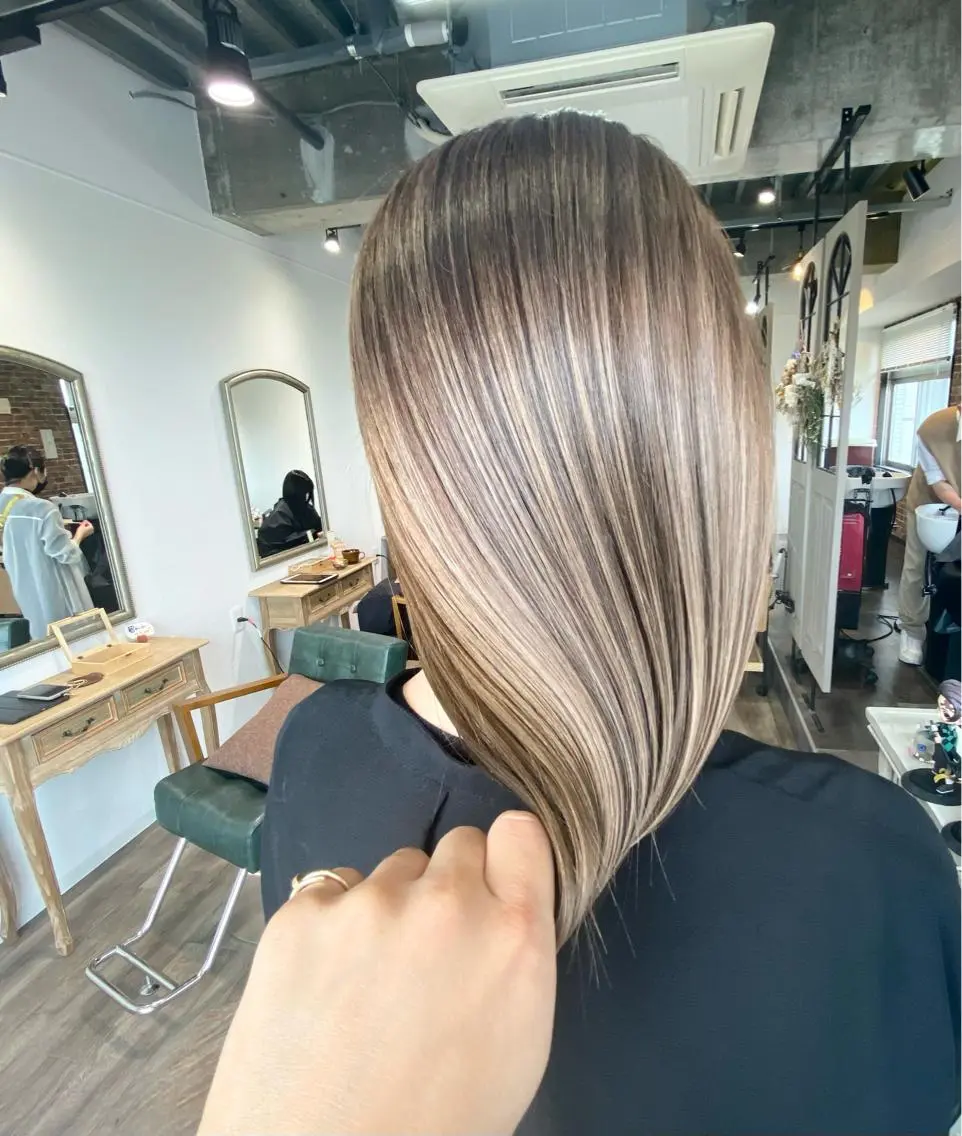 ミディアム レイヤーカット 粕川 達哉のヘアスタイル