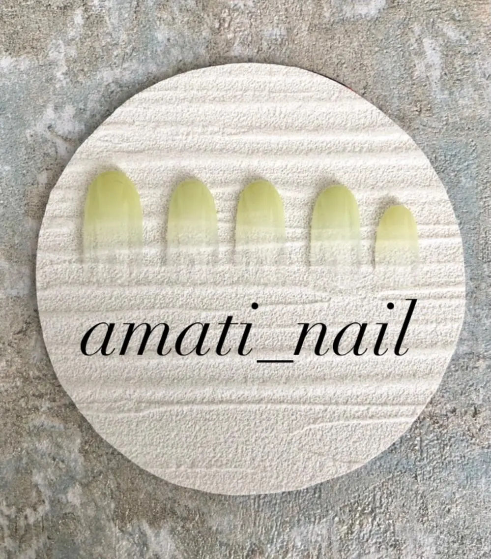 ネイル グラデーション グリーン ハンドネイル amati_nail TAKAKOのネイルデザイン