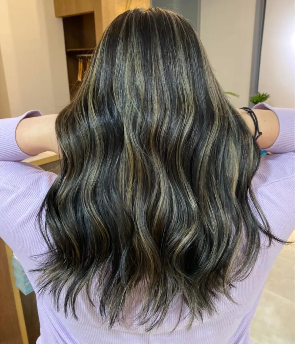 セミロング カラー ハイライトカラー ハイライト 横尾 歩のヘアスタイル