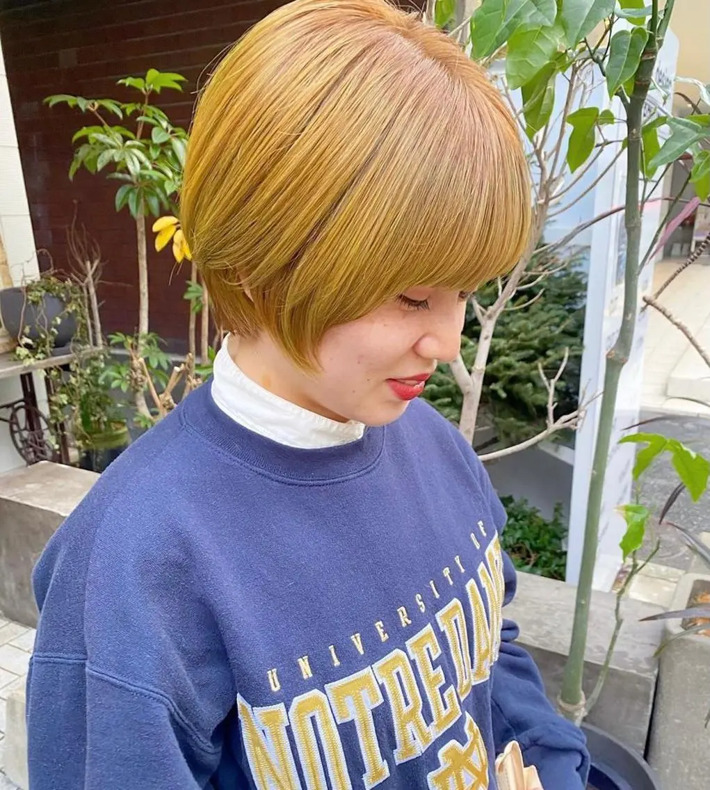ショート カラー ヘアアレンジ ミストバング ベージュカラー ブリーチ ブロンド ケアブリーチ カット ヘアカラー 福岡似合わせレイヤー /ウルフ/ハイトーンのヘアスタイル