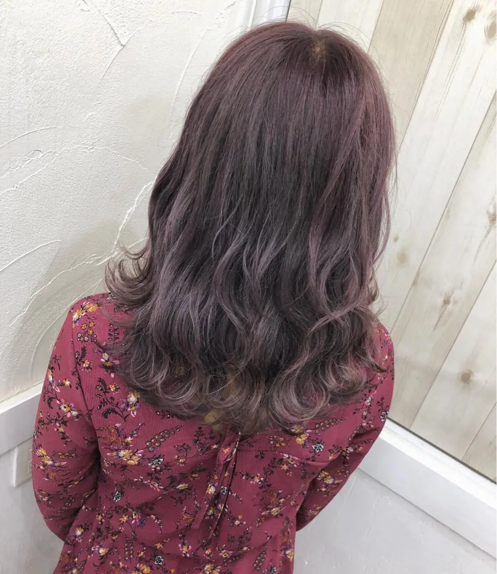 セミロング Loob.TOKYO MIYA🌈のヘアスタイル
