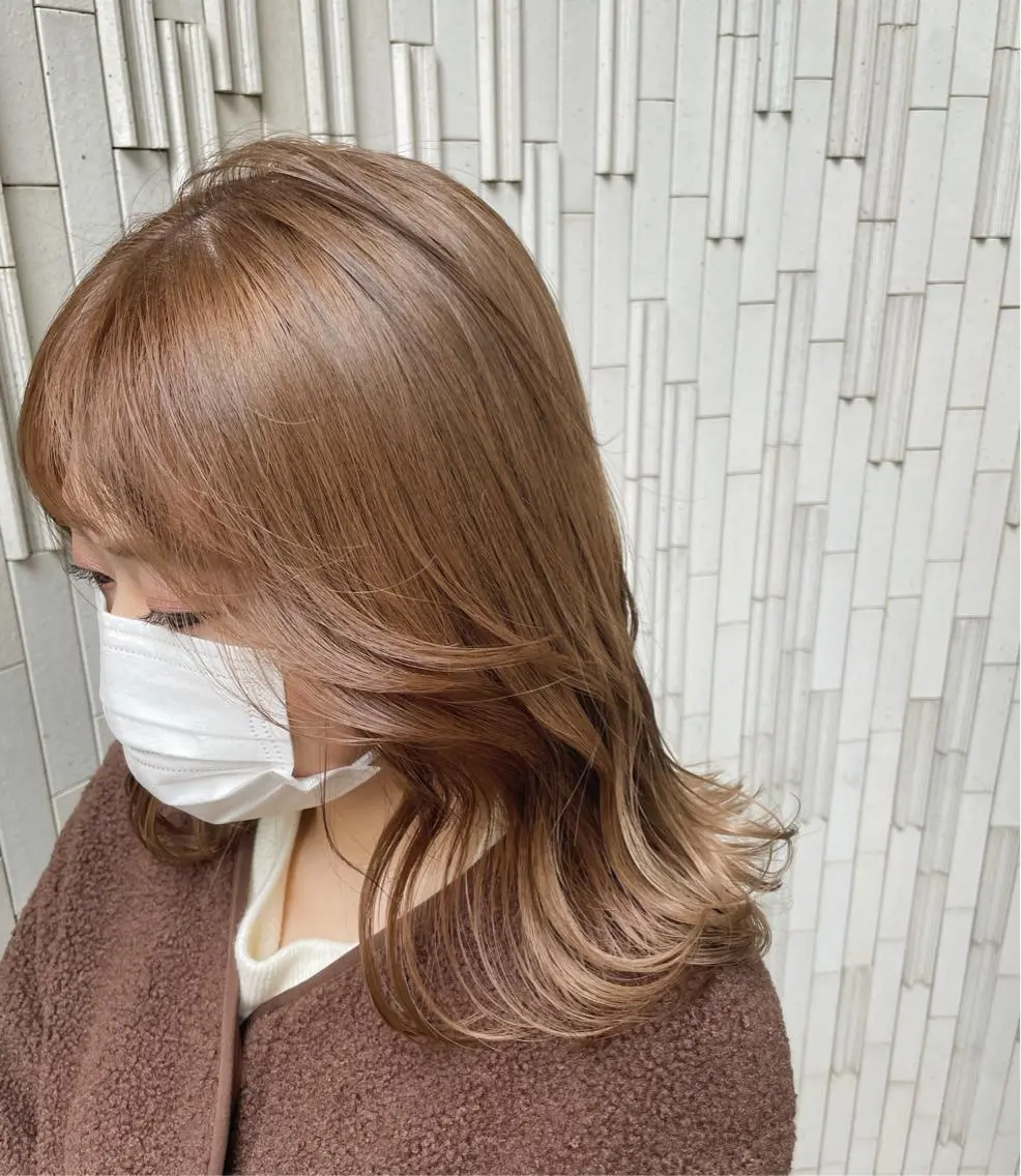 ミディアム カラー ブリーチ ケアブリーチ ヘアカラー トリートメント 🍊新宿南口🍊 ERINAのヘアスタイル