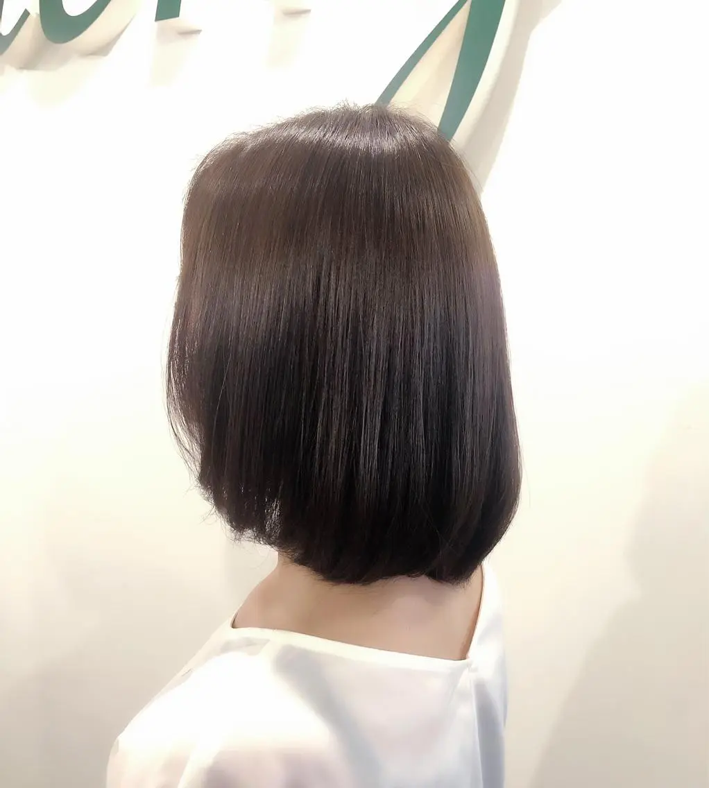 ミディアム カラー KEI （ケイ）のヘアスタイル