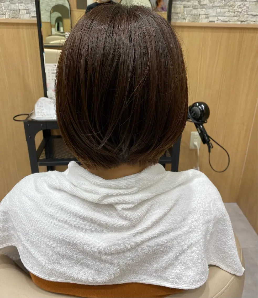 ショート カラー ボブ 本間 広樹のヘアスタイル