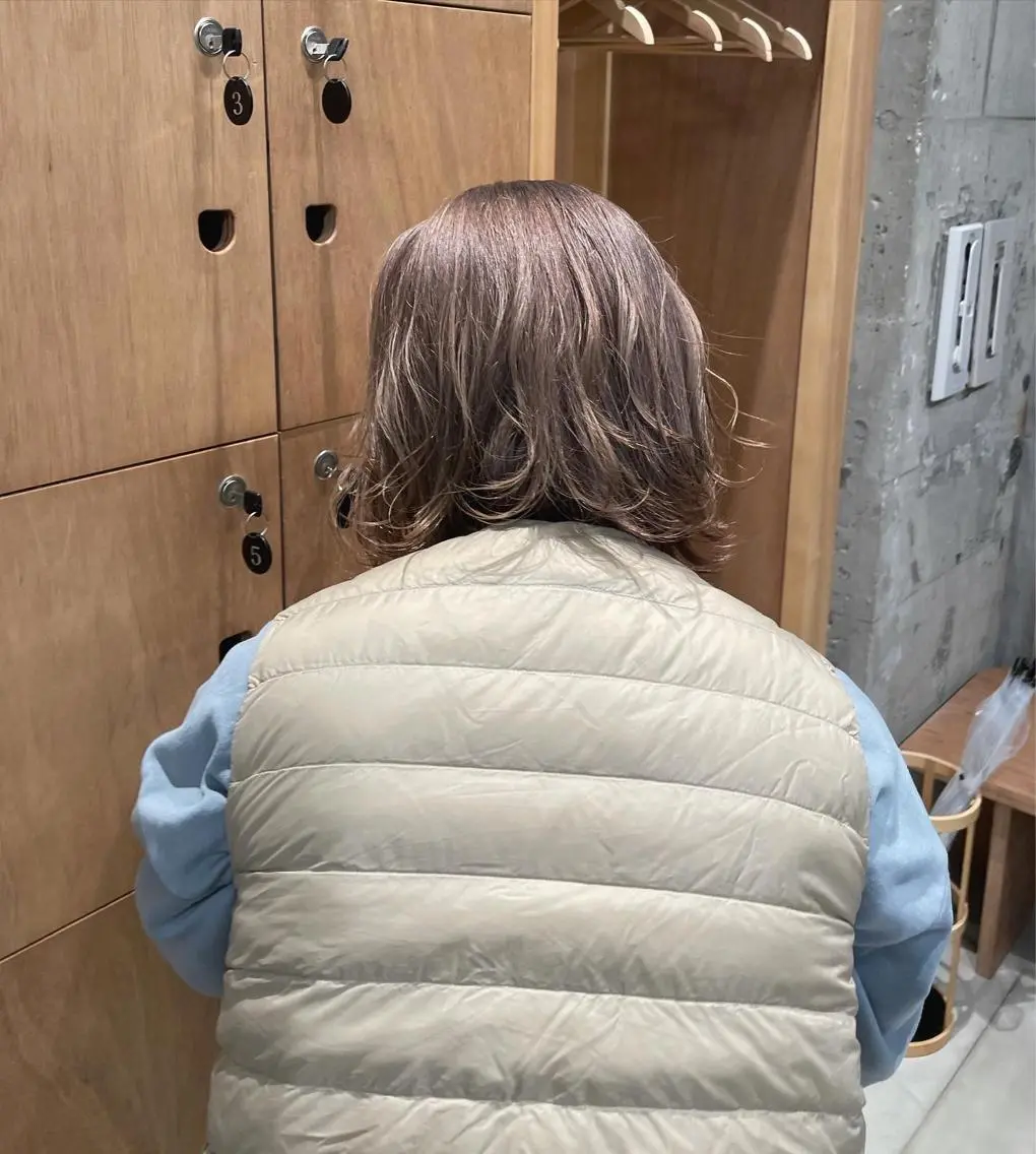 カラー wewe: momoeのヘアスタイル