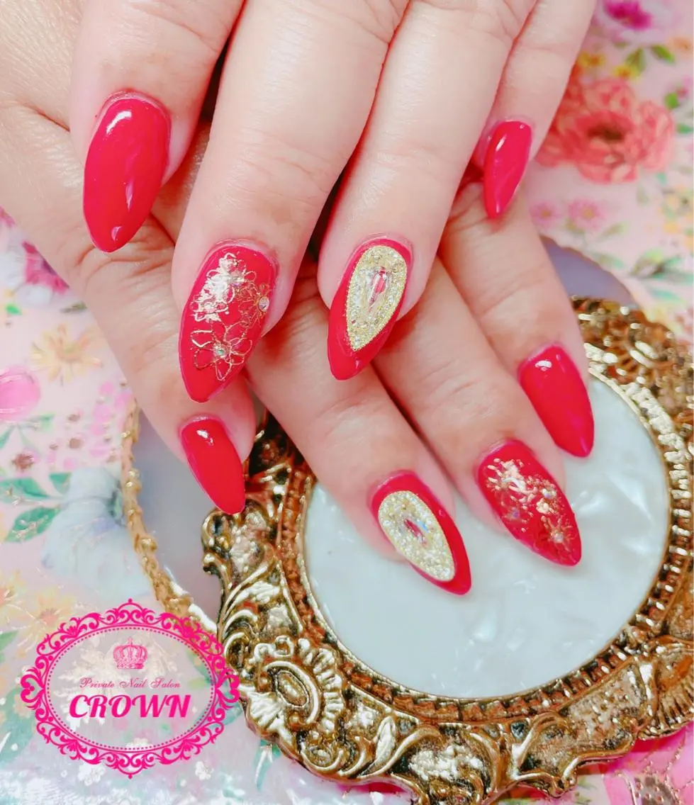 ネイル CROWN プライベートサロンのネイルデザイン