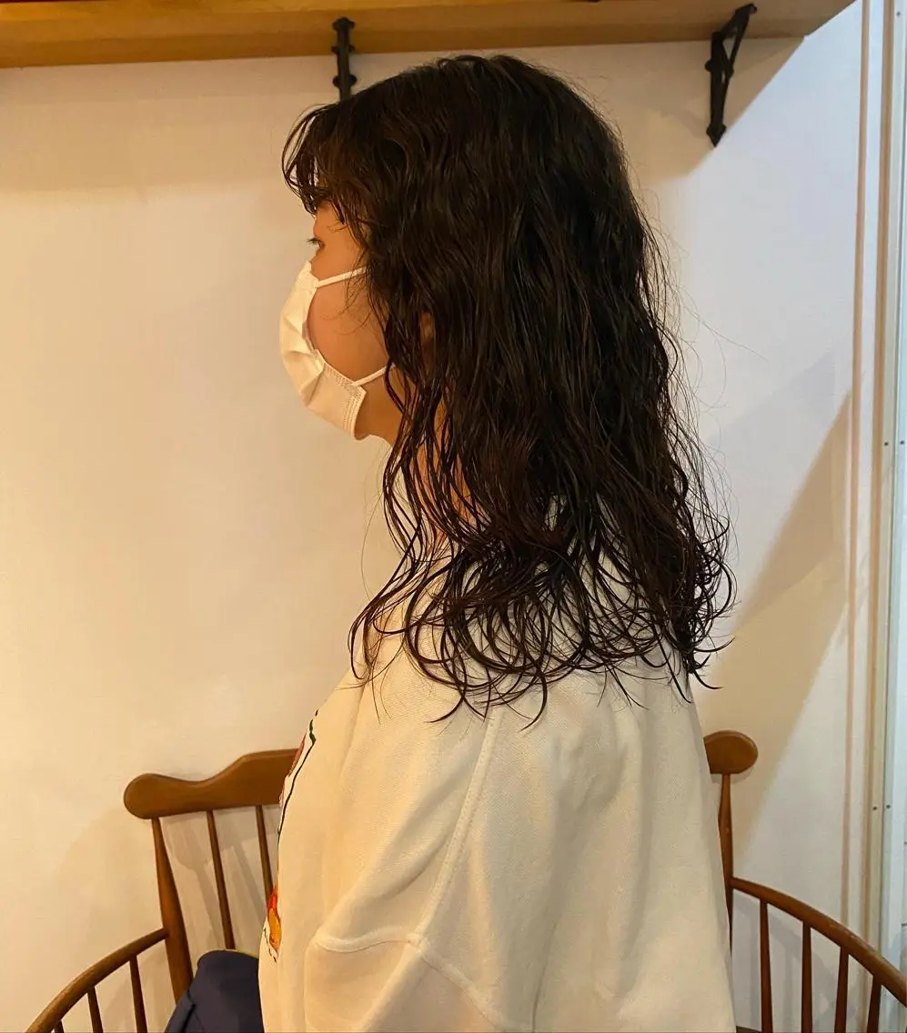 セミロング パーマ ショート& パーマ　坂本のヘアスタイル
