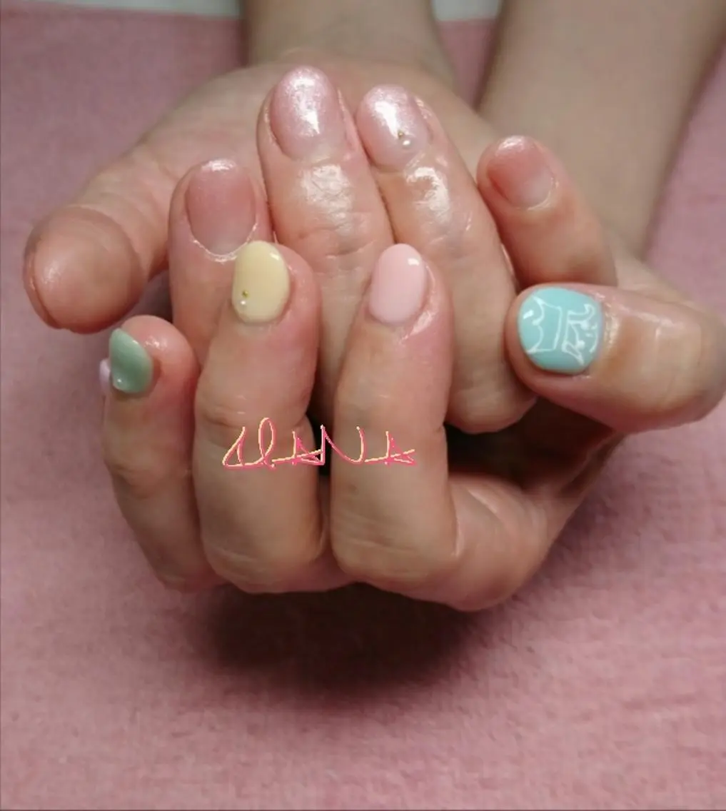 ネイル LUANA TAKAHASHIのネイルデザイン