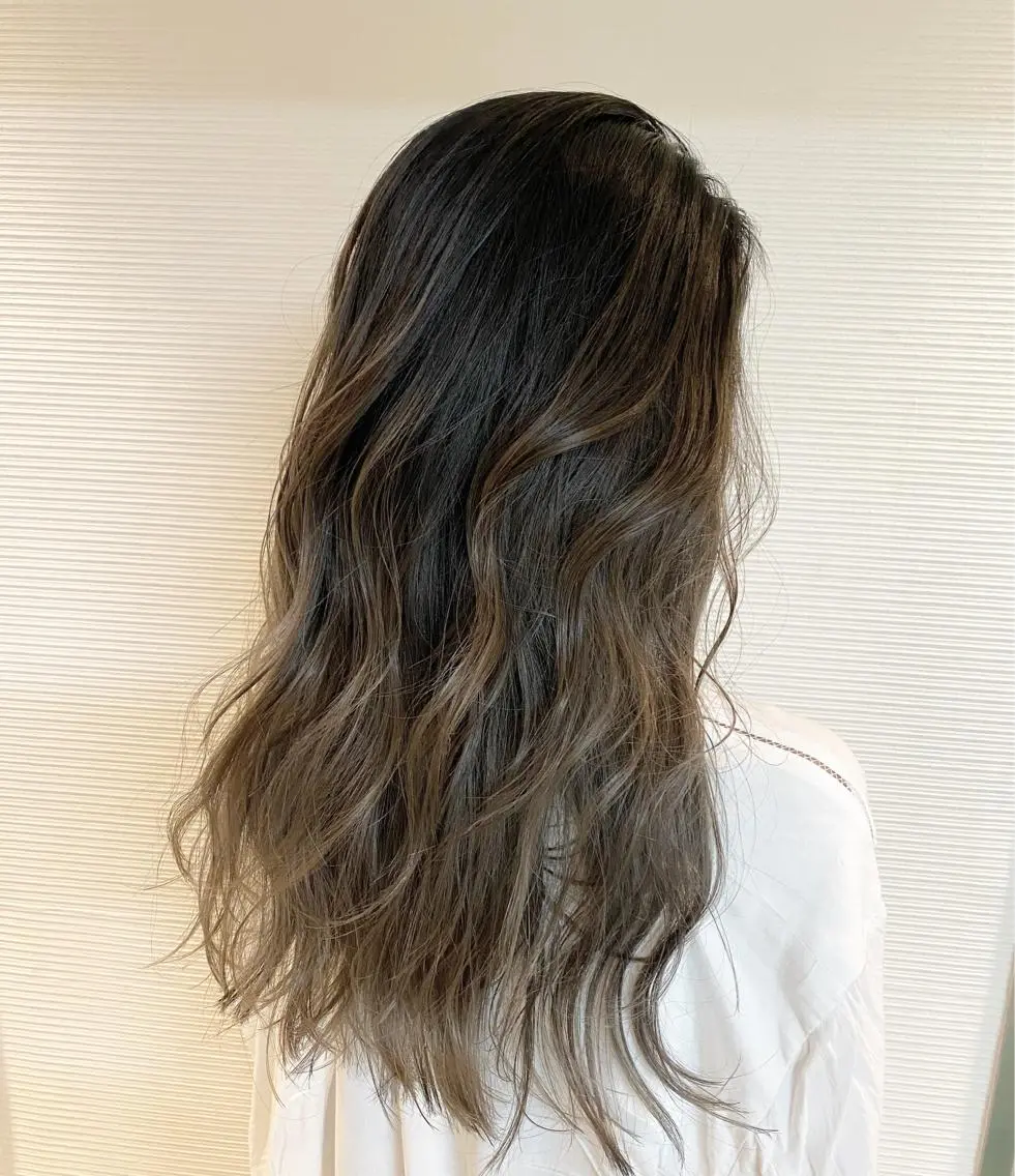 ロング レイヤーカット カット ヘアカラー トリートメント ヘッドスパ 綺麗な髪質にしたい方 限定🌈清水 祥のヘアスタイル