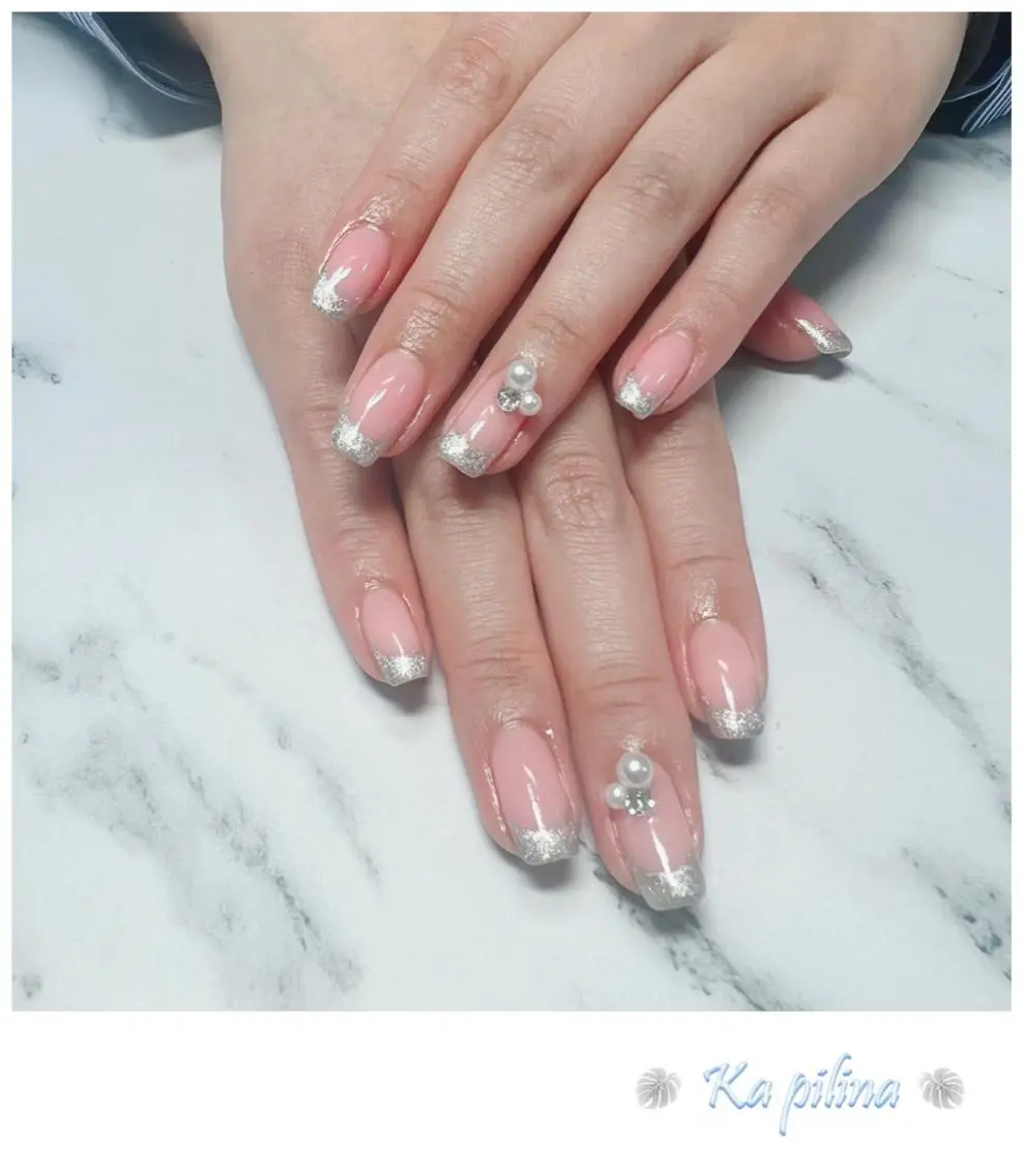 ネイル フレンチネイル ラメ(グリッター) Nail salon Ka pilinaのネイルデザイン