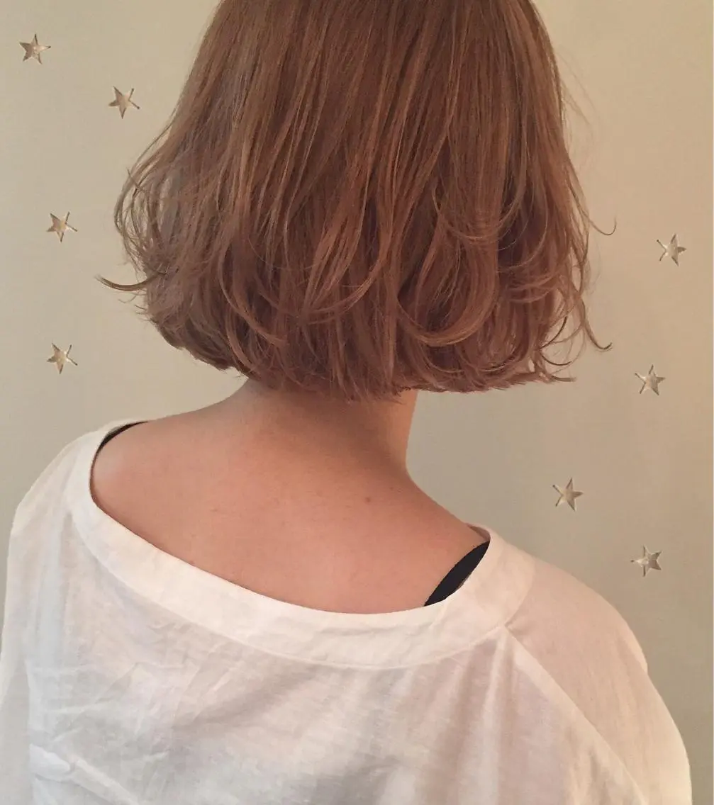 ショート ボブ 市川 千夏のヘアスタイル