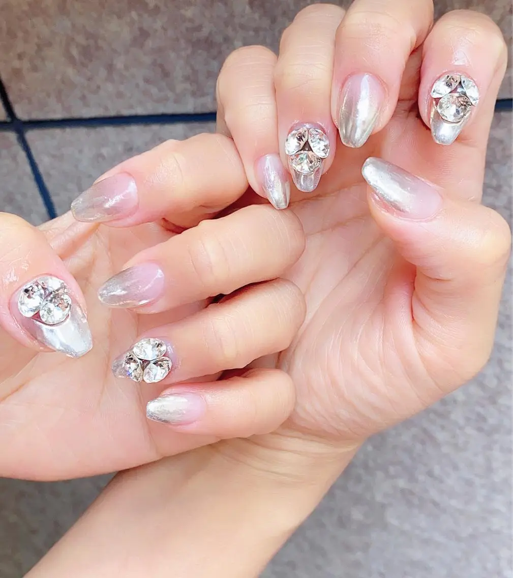 ネイル グラデーション ミラーネイル R salonのネイルデザイン