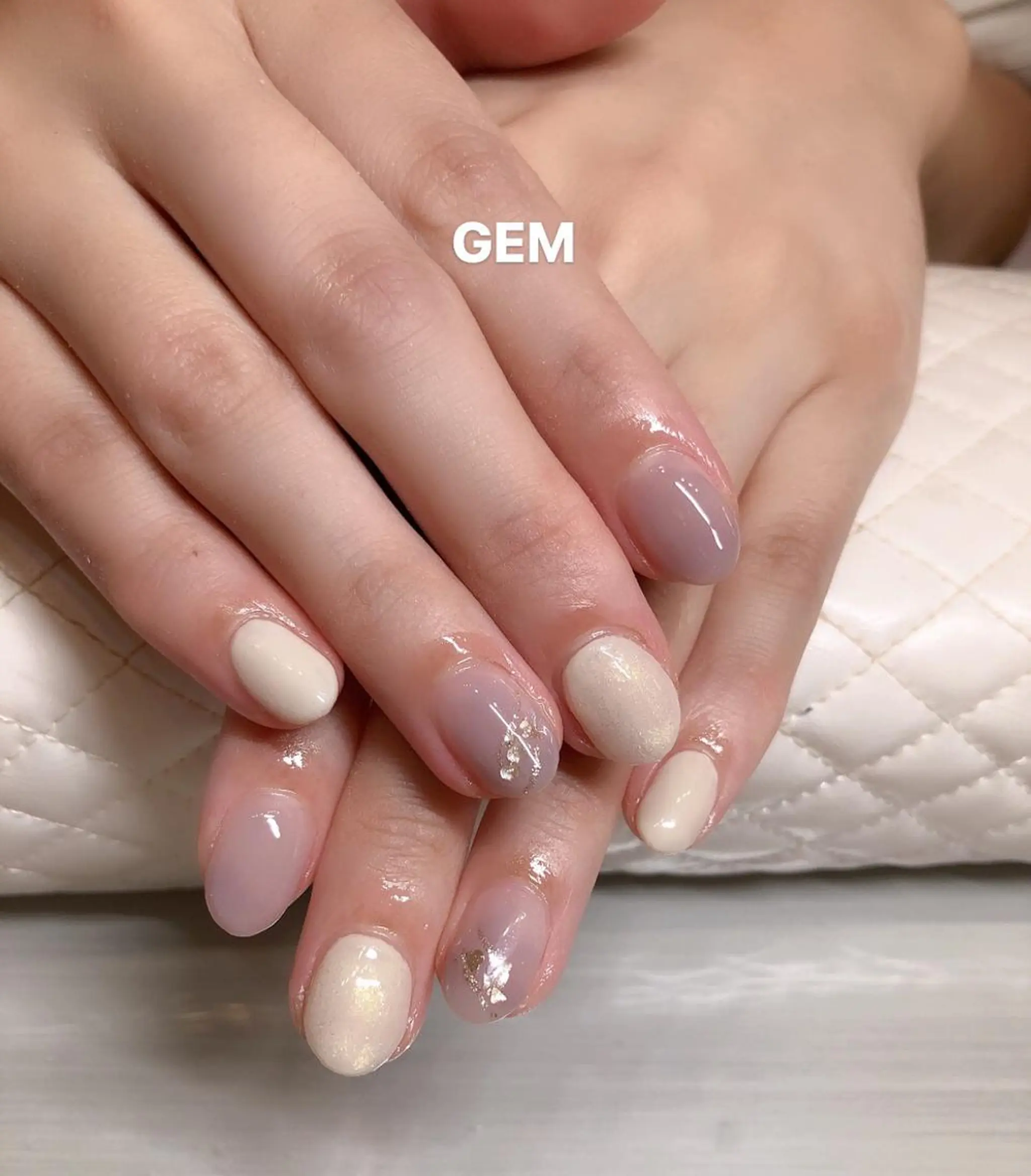 ネイル シンプルネイル Gem  the beauty玲衣のネイルデザイン