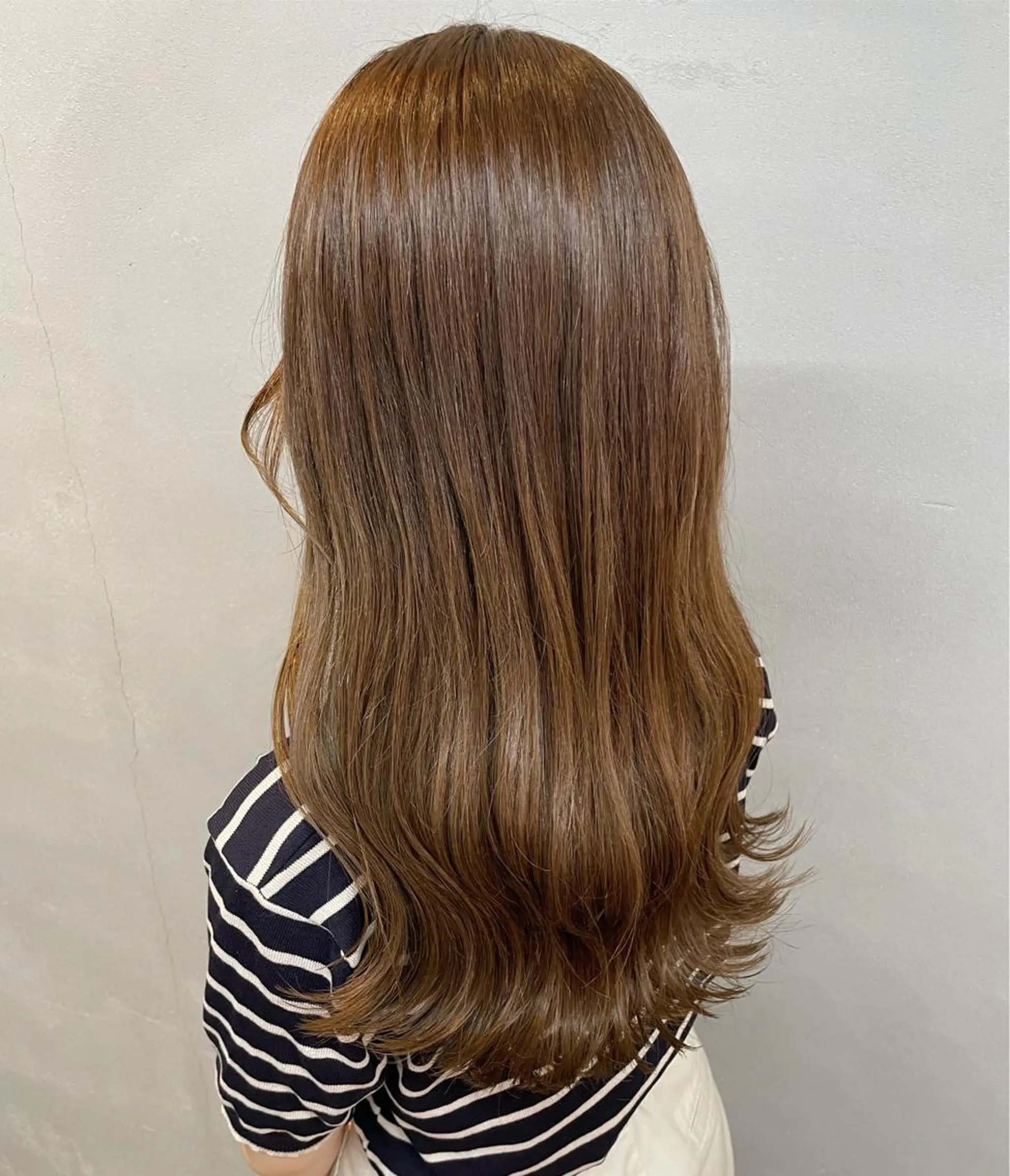 セミロング カラー ブリーチ ダブルカラー ブリーチなしカラー 女性リピ90%🍨 🩷佐藤みずきのヘアスタイル