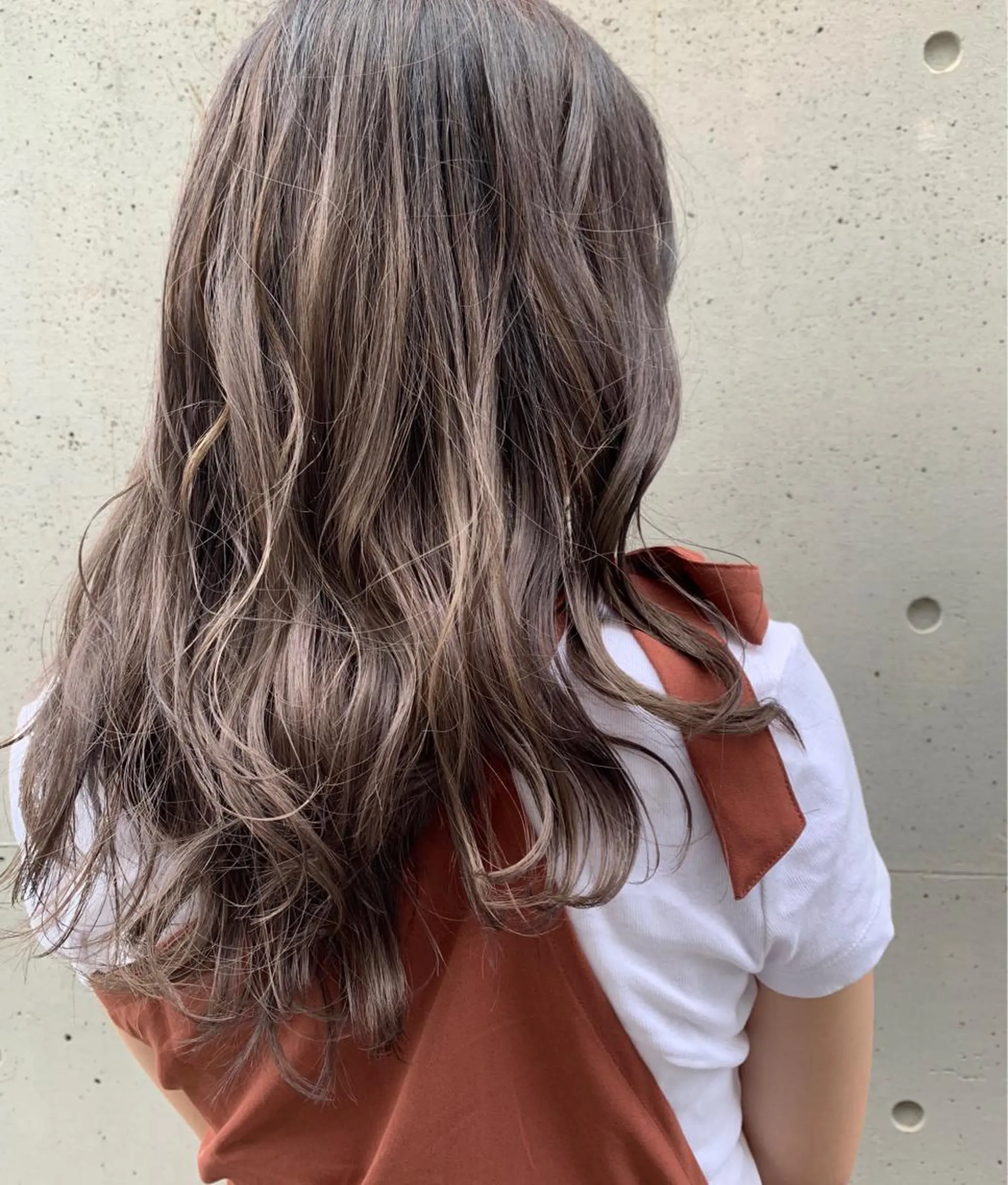 セミロング カラー パーマ ヘアアレンジ メンズ キッズ マツエク・マツパ グレージュ 田中 裕士のヘアスタイル