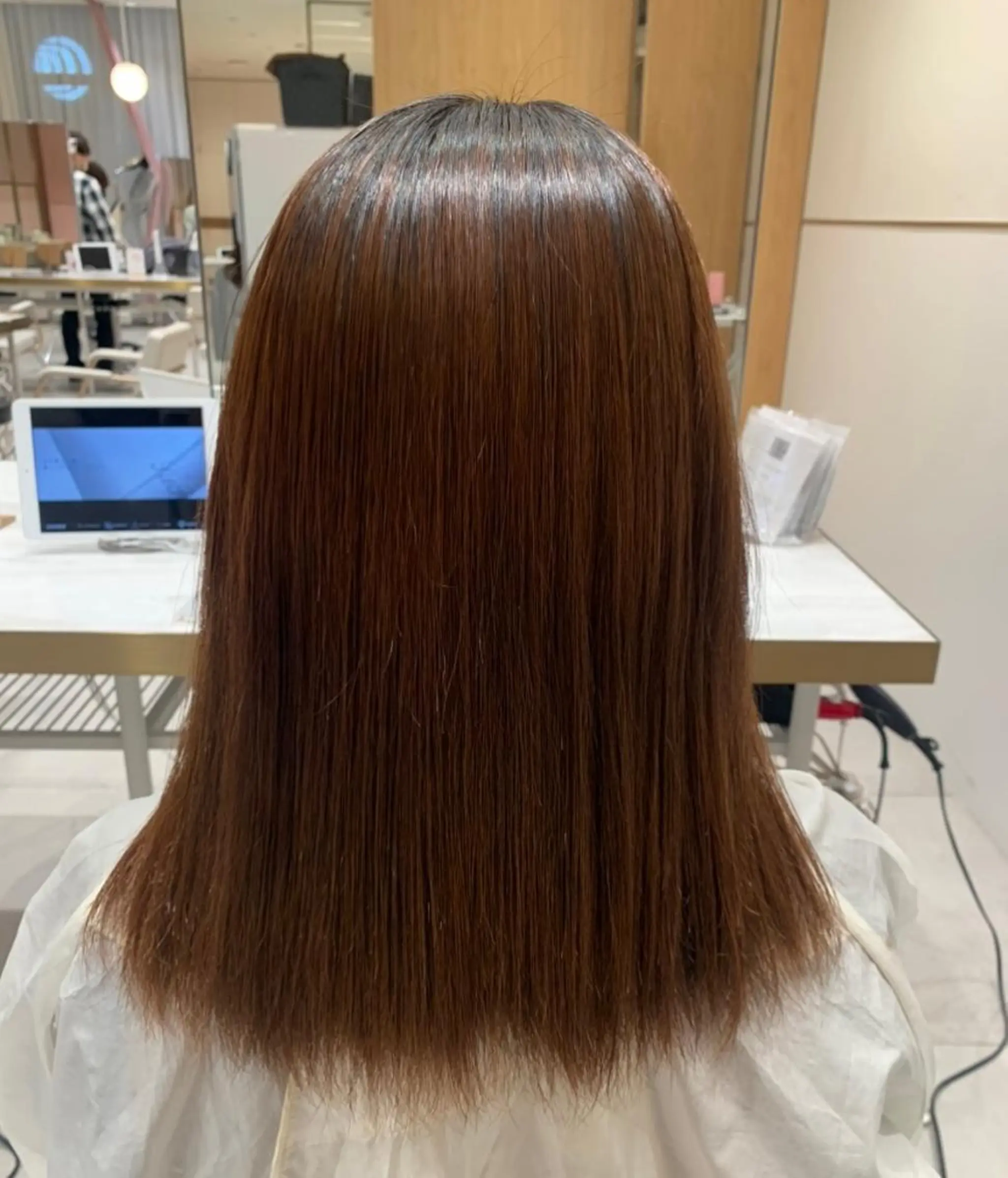 ミディアム 縮毛矯正 トリートメント 内田 志乃のヘアスタイル