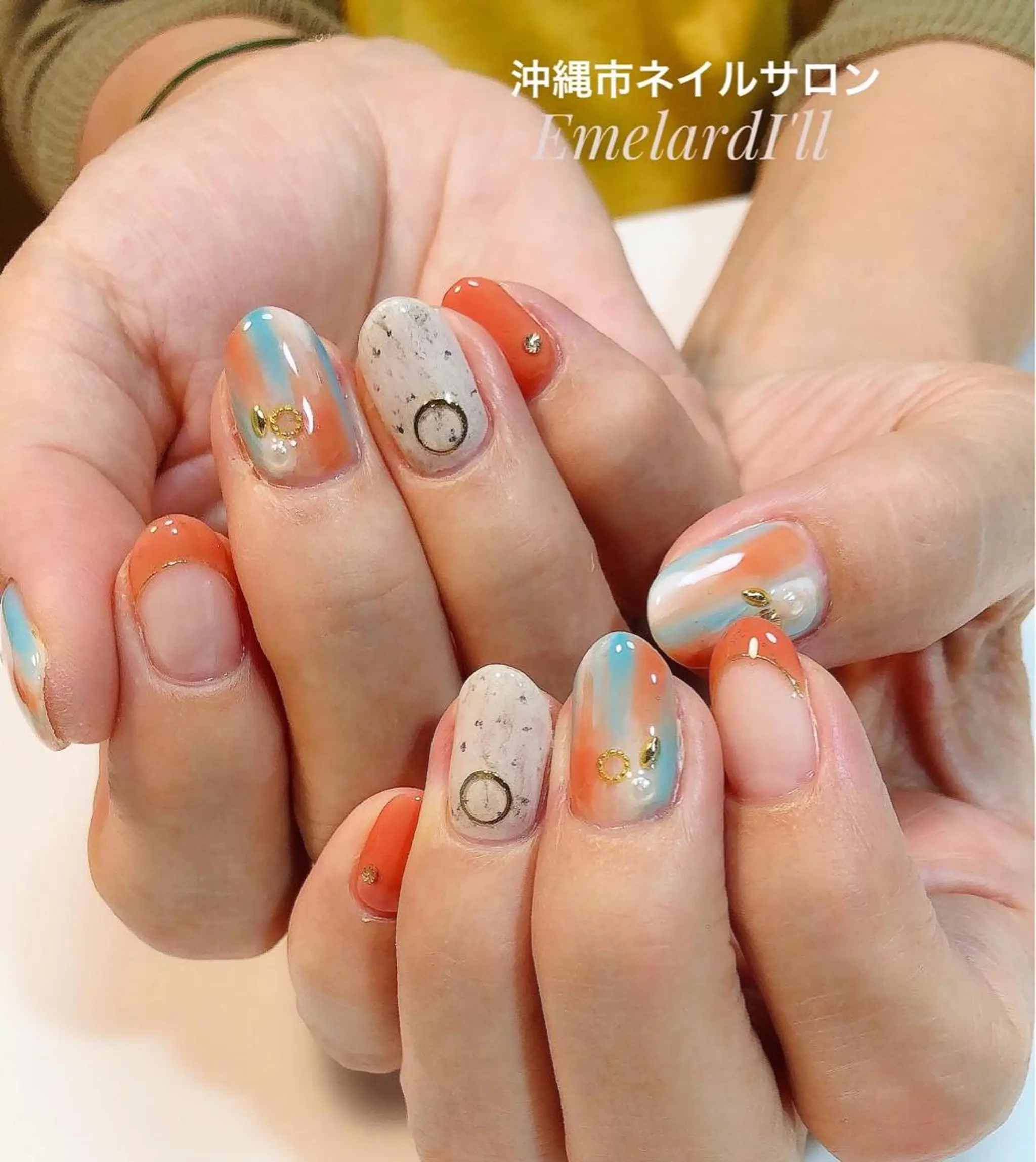 ネイル 夏ネイル ハンドネイル ハンドケア 沖縄市ネイルサロン エメラルドアイルのネイルデザイン