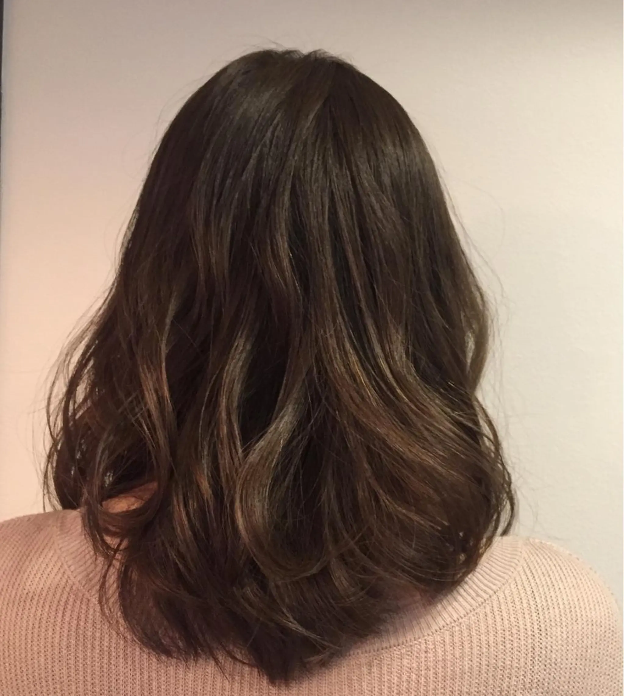 ミディアム カラー パーマ 稲田 結衣夏のヘアスタイル