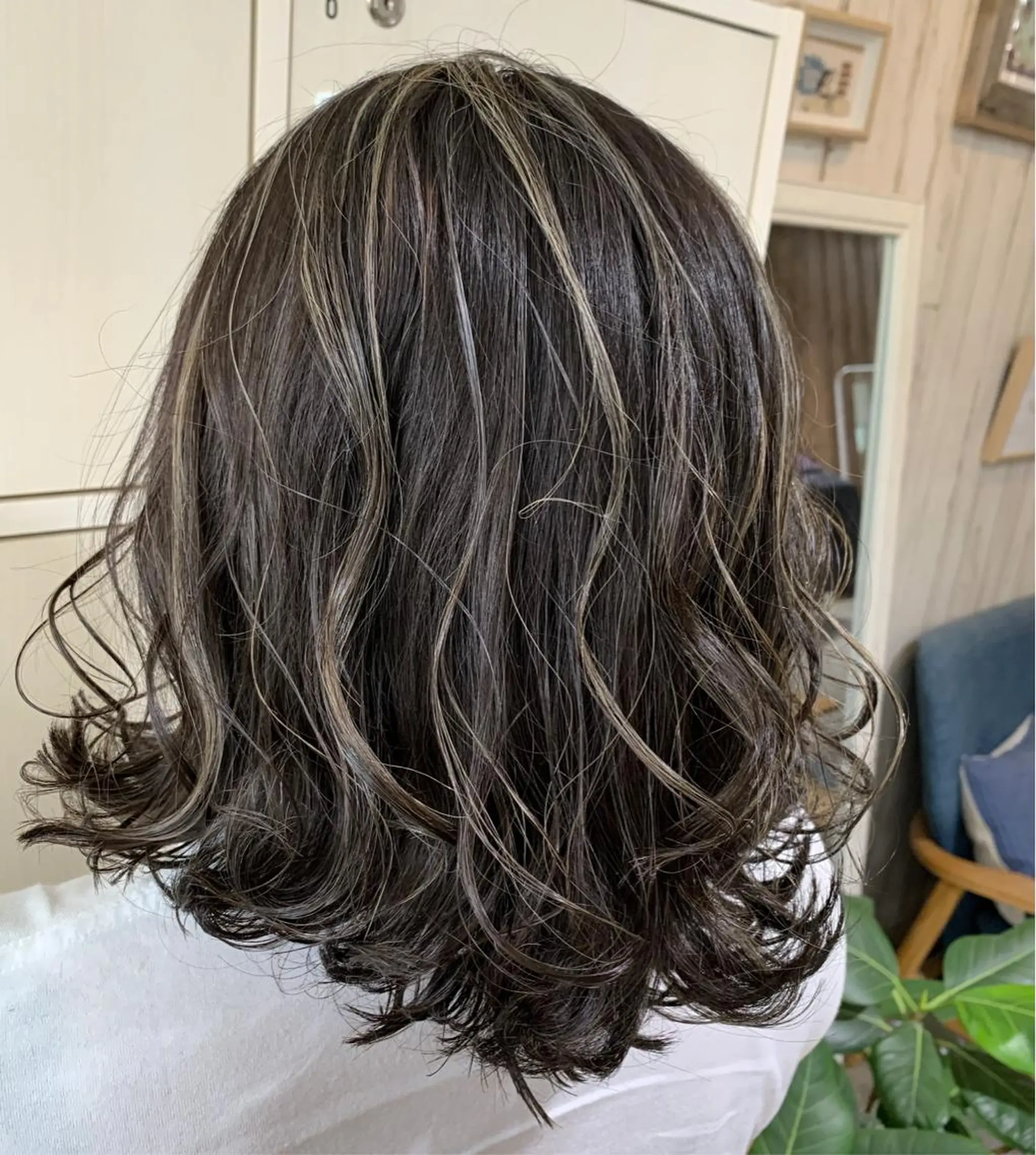 ミディアム カラー 心斎橋韓国ボブ 好原良真のヘアスタイル