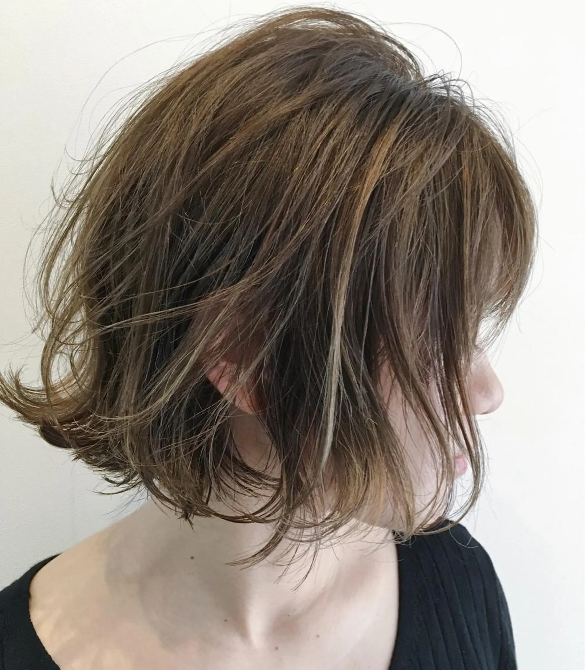 ショート カラー パーマ ベージュカラー ハイライトカラー ハイライト tipi 香椎・千早のヘアスタイル