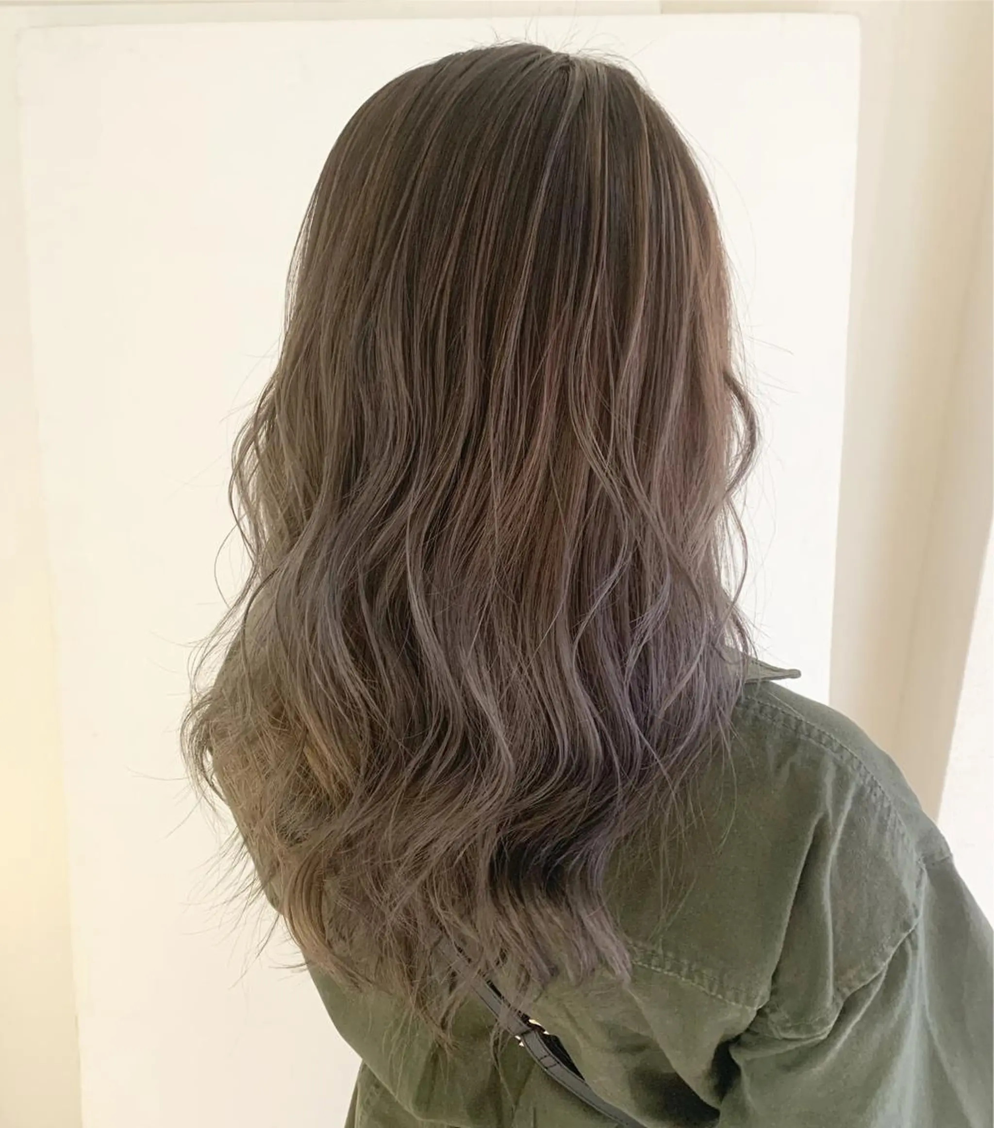 セミロング カラー 渡辺 健太のヘアスタイル