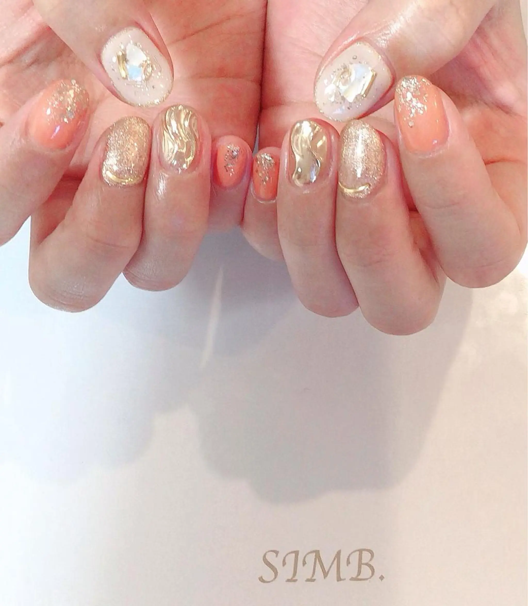 ネイル ニュアンスネイル nailsalon SIMB.のネイルデザイン