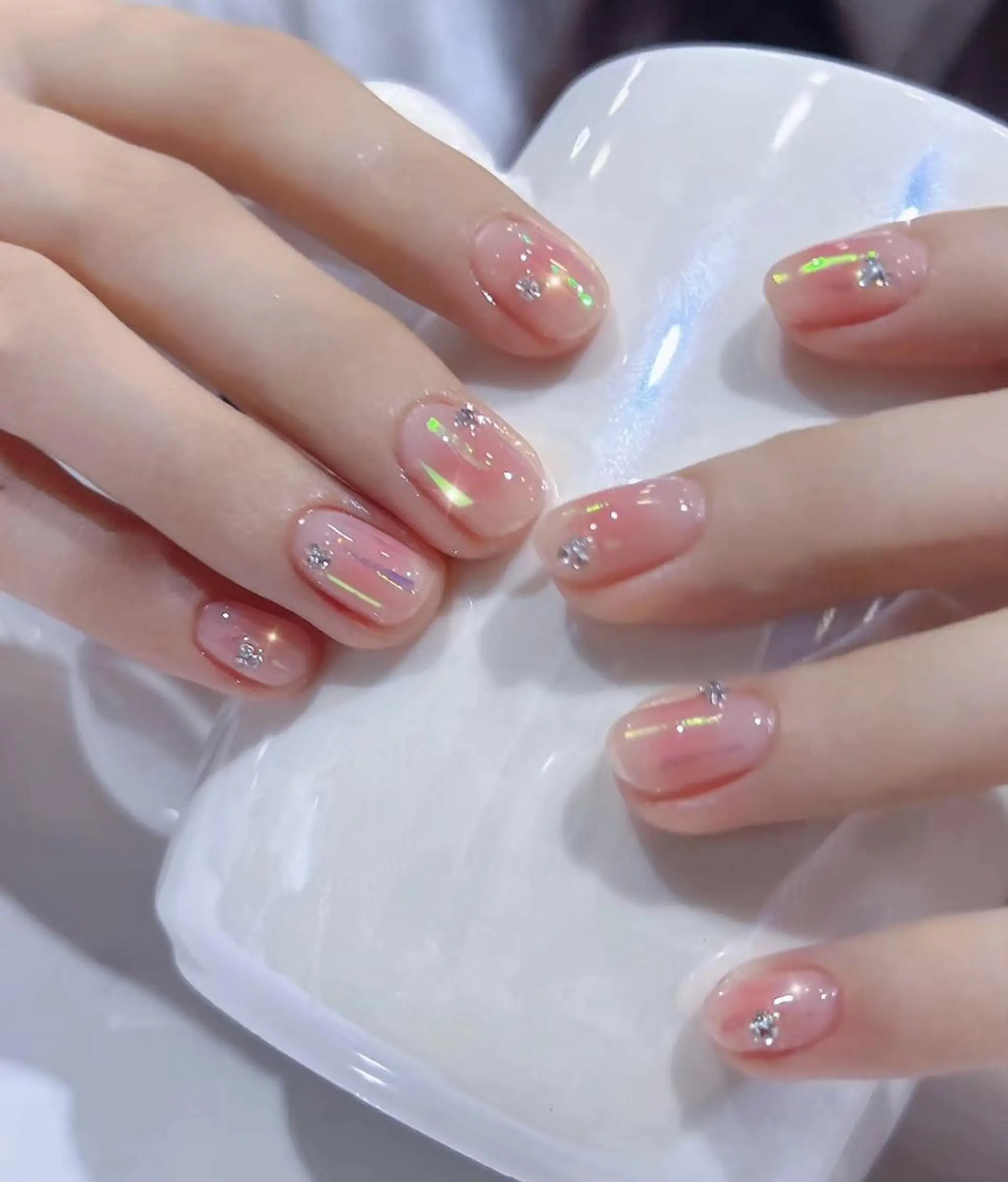 ネイル フットネイル フレンチネイル ガラスフレンチ 韓国ネイル マグネットネイル ハンドネイル AB マツエクネイルサロンのネイルデザイン