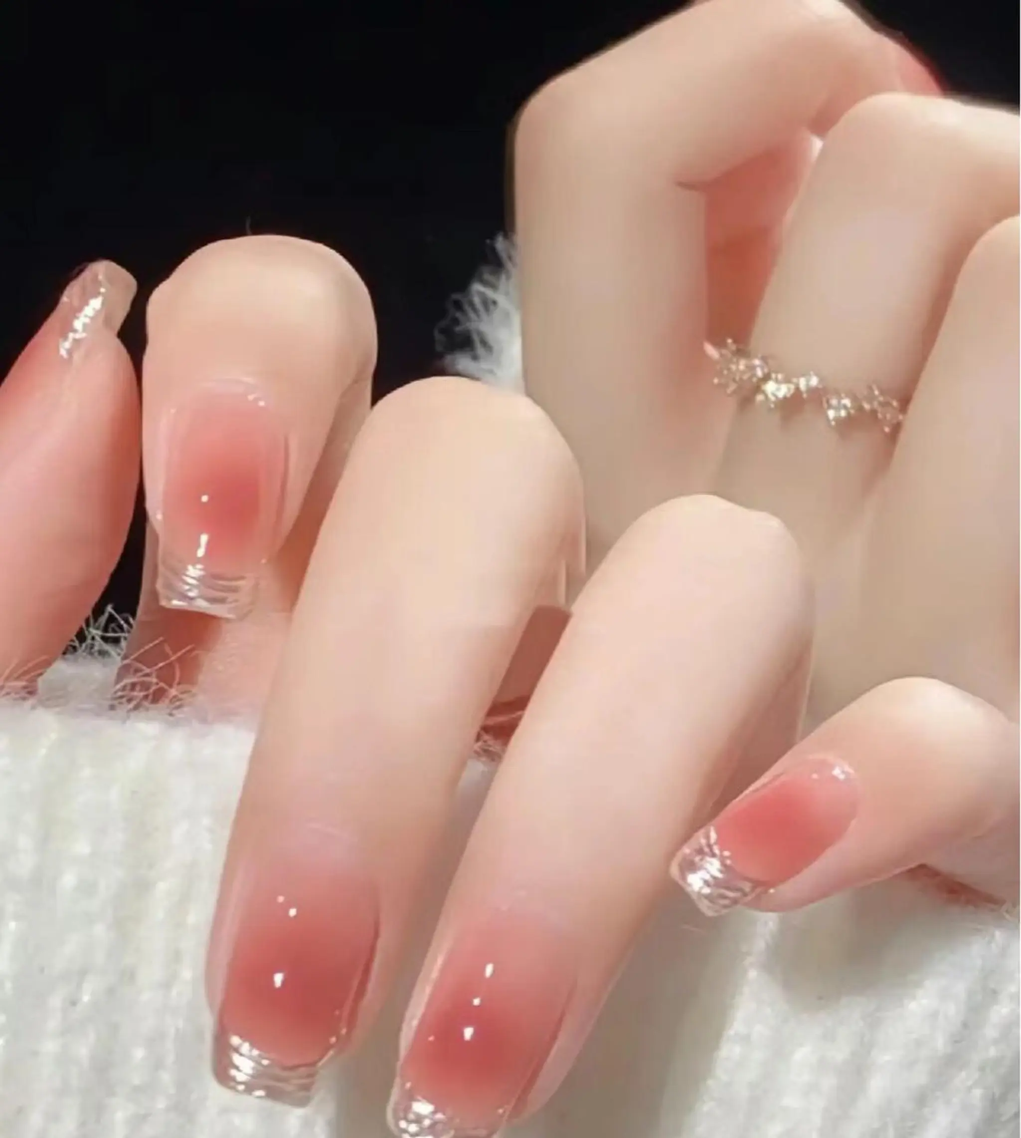ネイル ハンドネイル MoonNail ユリ🌸のネイルデザイン