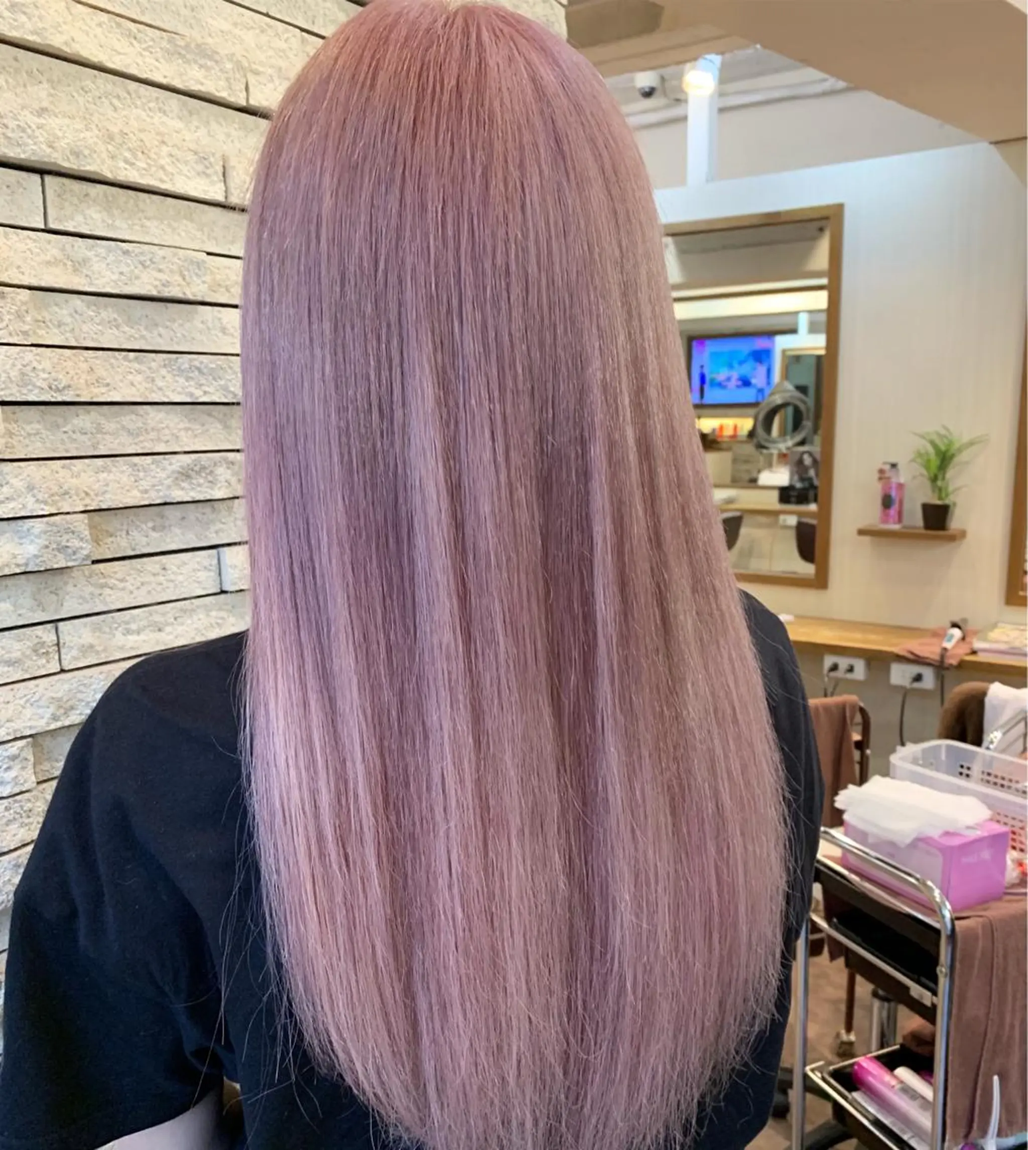 セミロング カラー シールエクステ ブリーチ ピンクカラー シルバー エクステ JIL BLAN千葉 代表　Toshikiのヘアスタイル