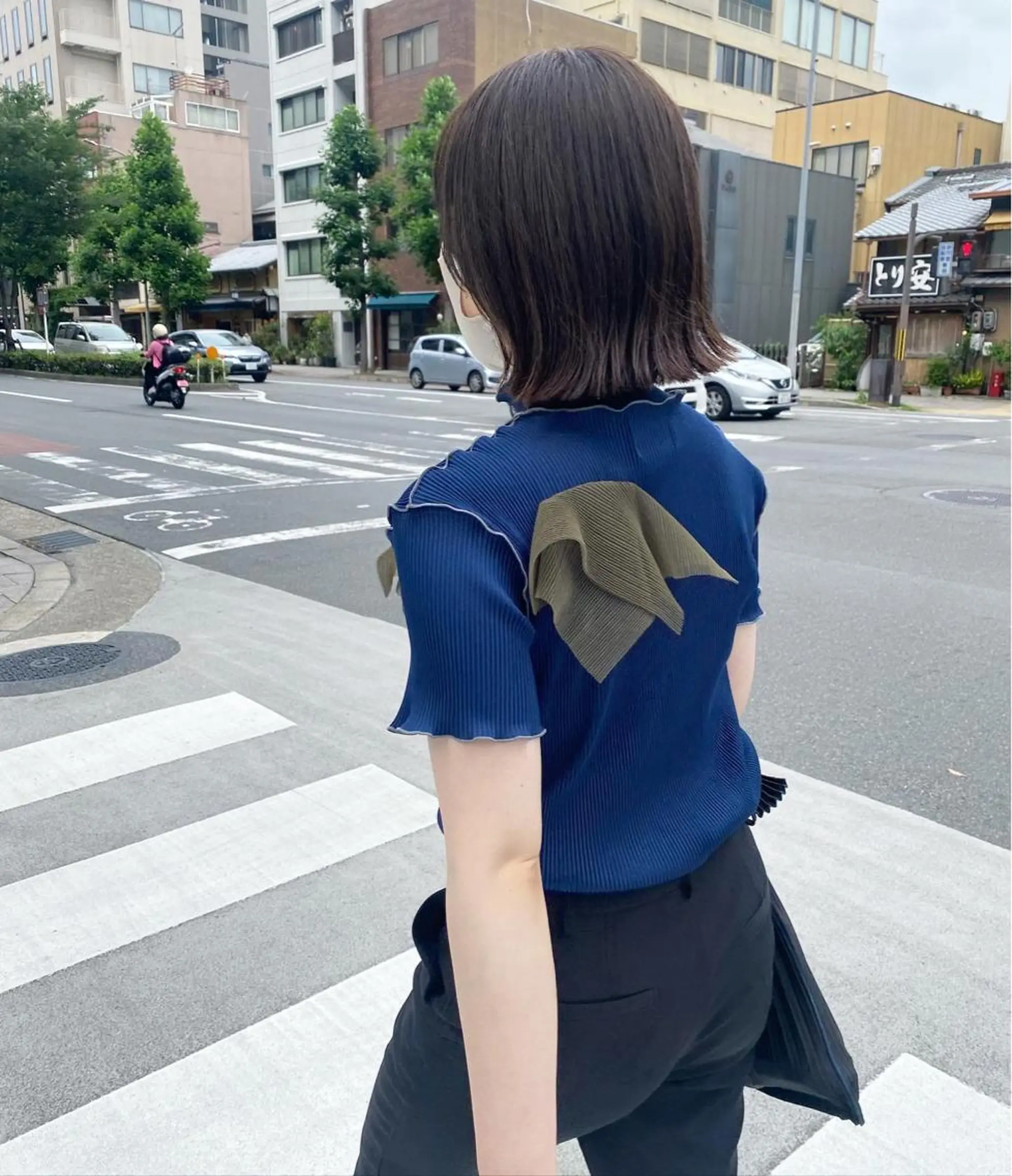 ミディアム カラー ヘアアレンジ 切りっぱなしボブ ボブ くびれヘア タンバルモリ レイヤーカット×髪質 改善🇰🇷シオリのヘアスタイル