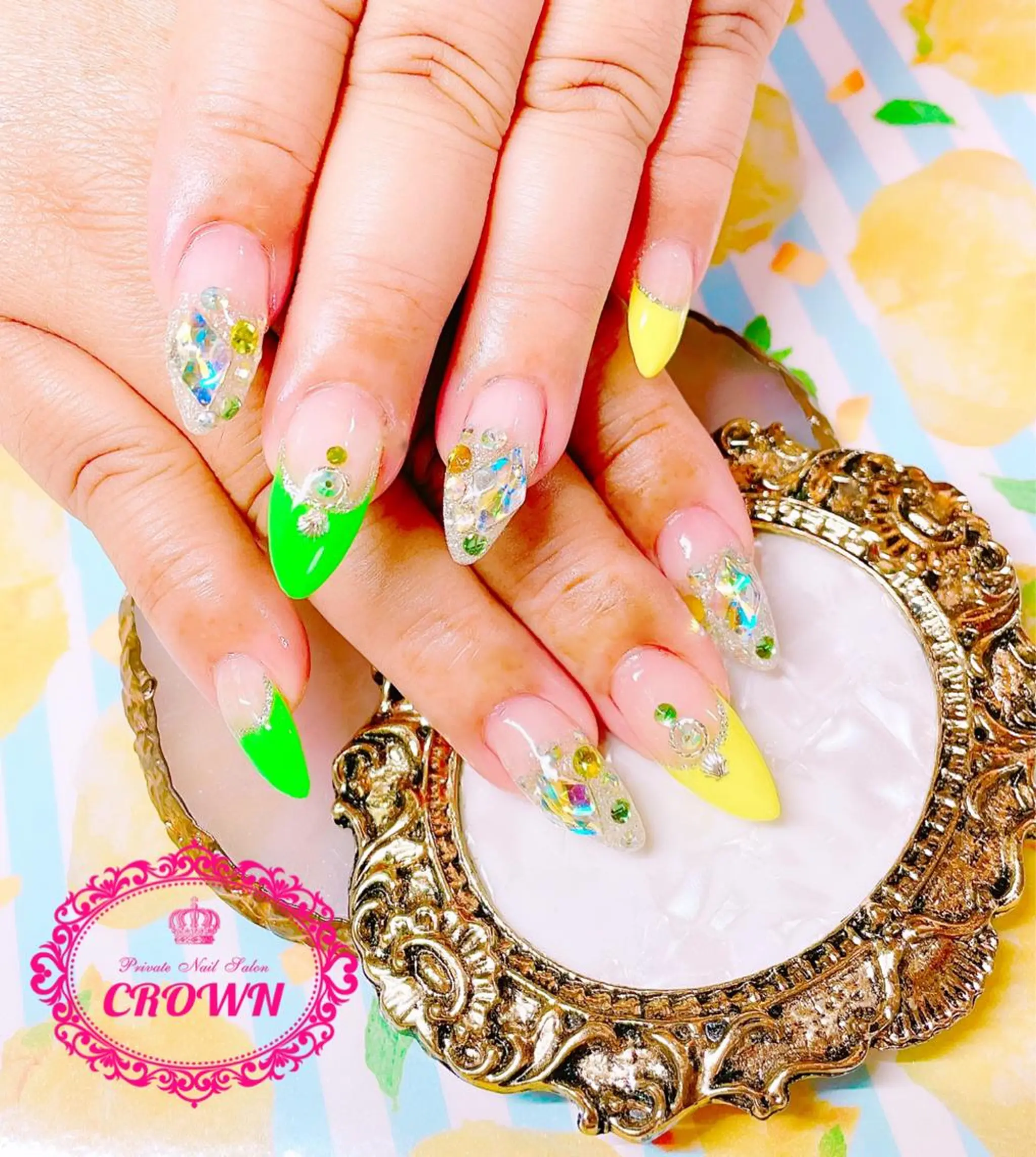 ネイル CROWN プライベートサロンのネイルデザイン