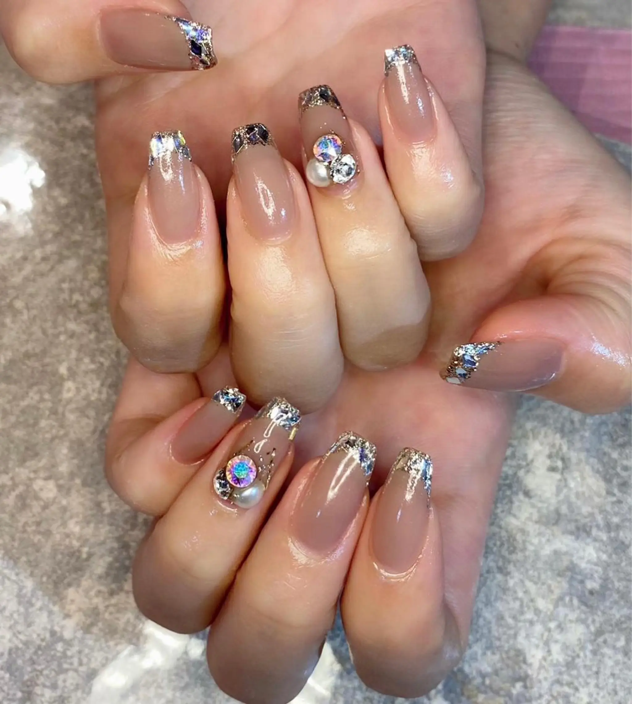 ネイル フレンチネイル ガラスフレンチ ストーンネイル ハンドネイル Lino+ ネイル&よもぎ蒸しのネイルデザイン