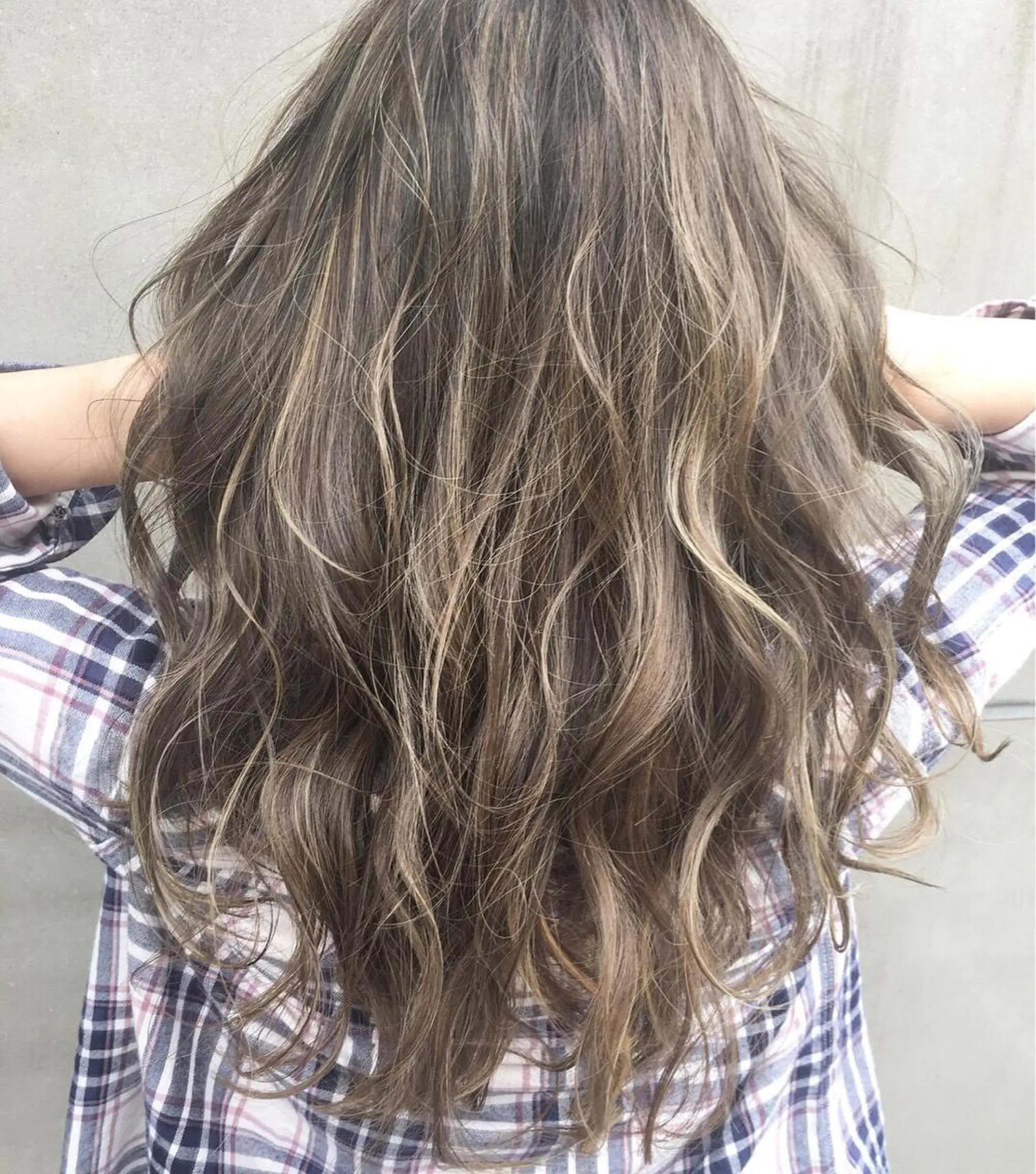 セミロング カラー 北間 寛哉のヘアスタイル
