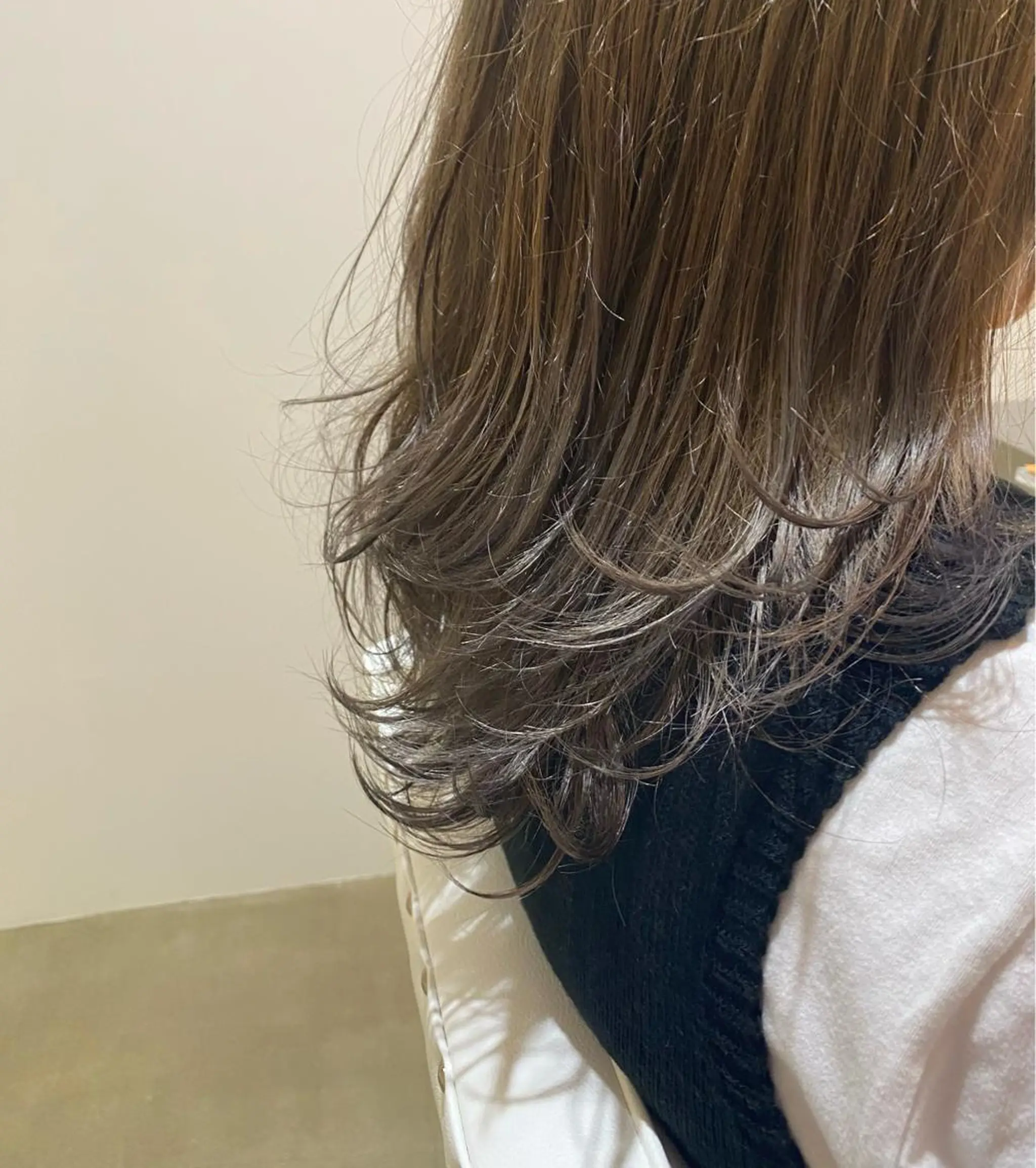 ロング I nagiのヘアスタイル