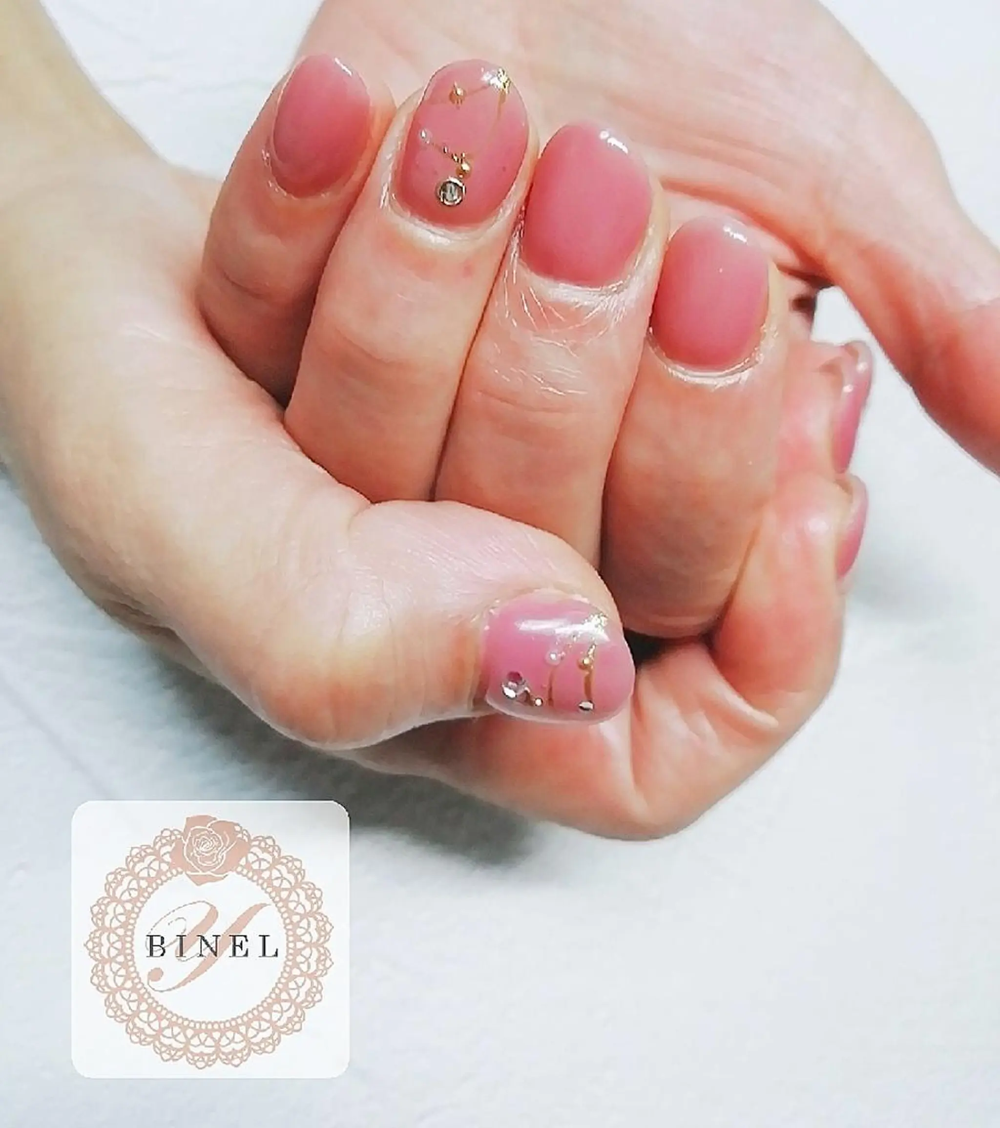 ネイル ワンカラーネイル ハンドネイル Nail Salon Y.BINELのネイルデザイン