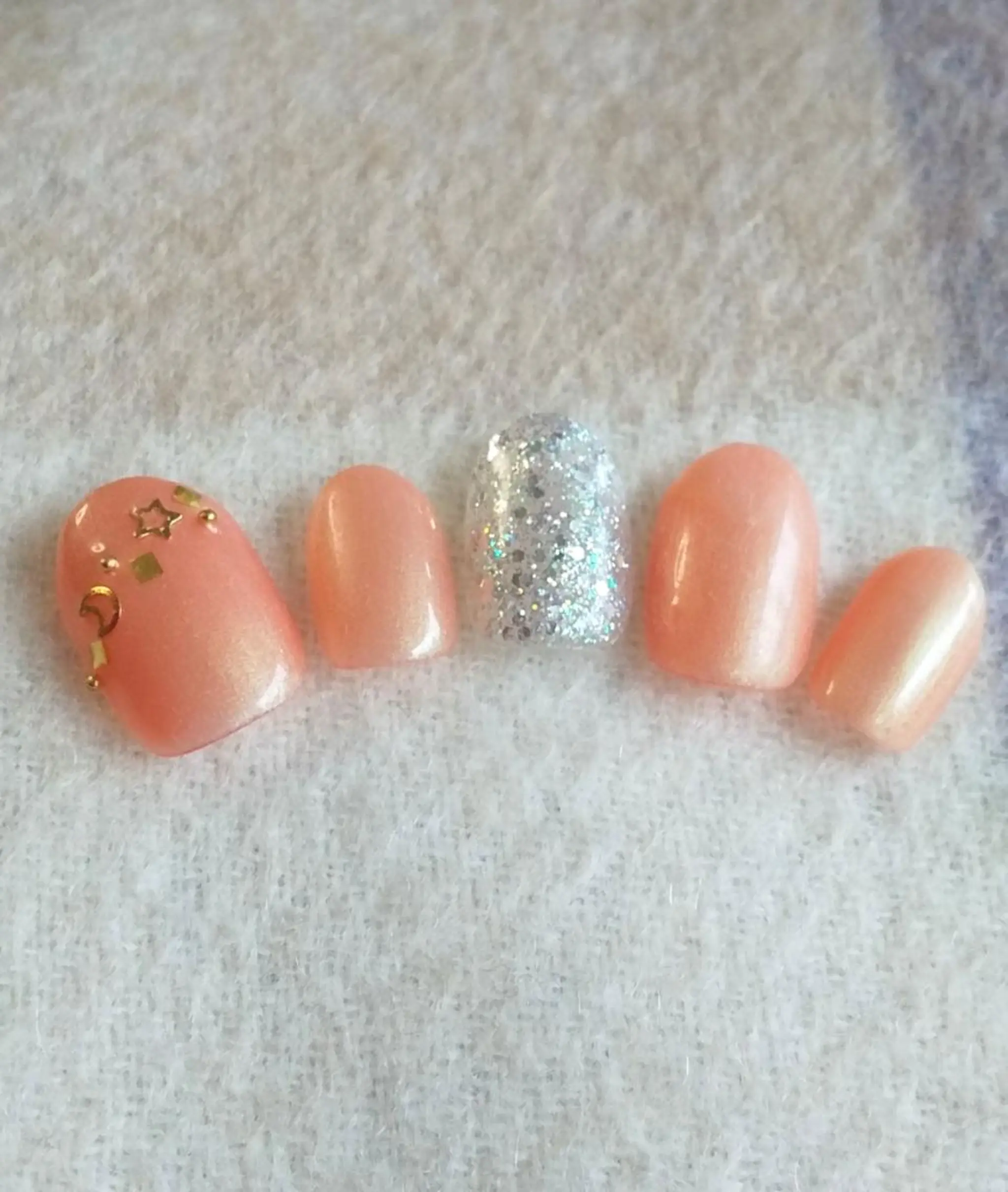 ネイル アートネイル ラメ(グリッター) ワンカラーネイル ハンドネイル ネイルサロン malou blueのネイルデザイン