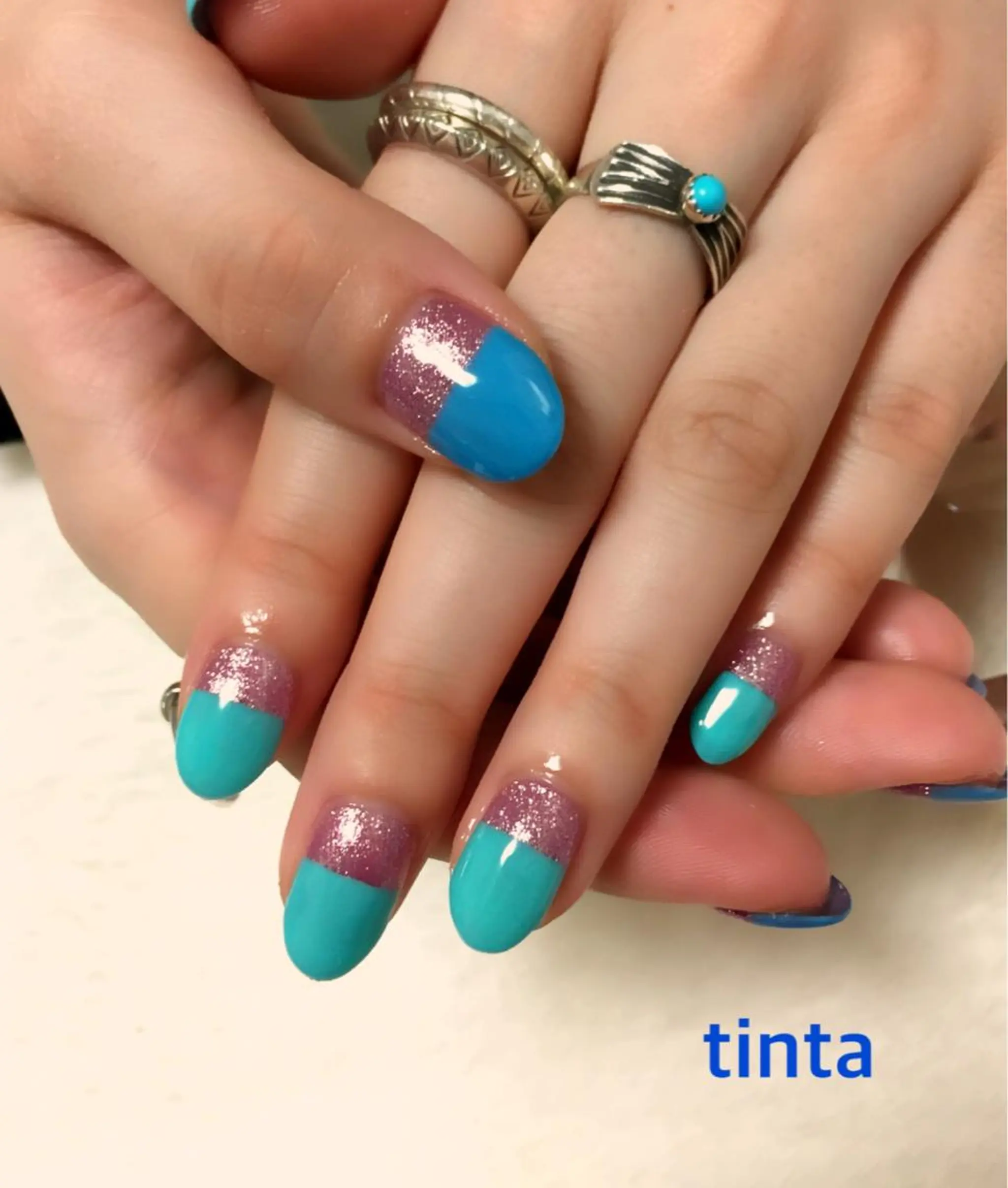 ネイル ブルー グリーン ラメ(グリッター) ピンク ネイルサロン ティンタ所属・馬場 典子のネイルデザイン