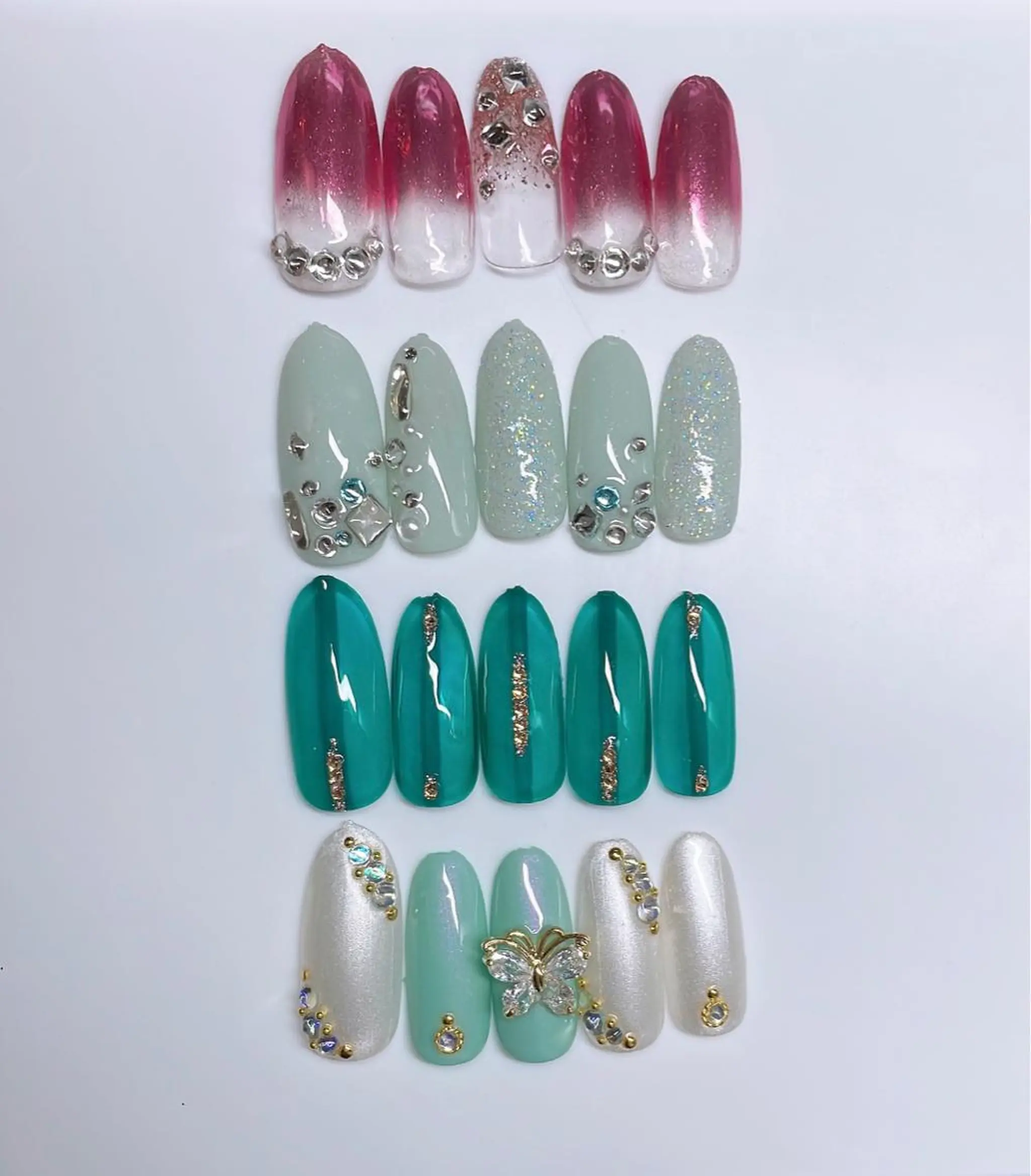 ネイル VIERU 🌈🎀💖のネイルデザイン