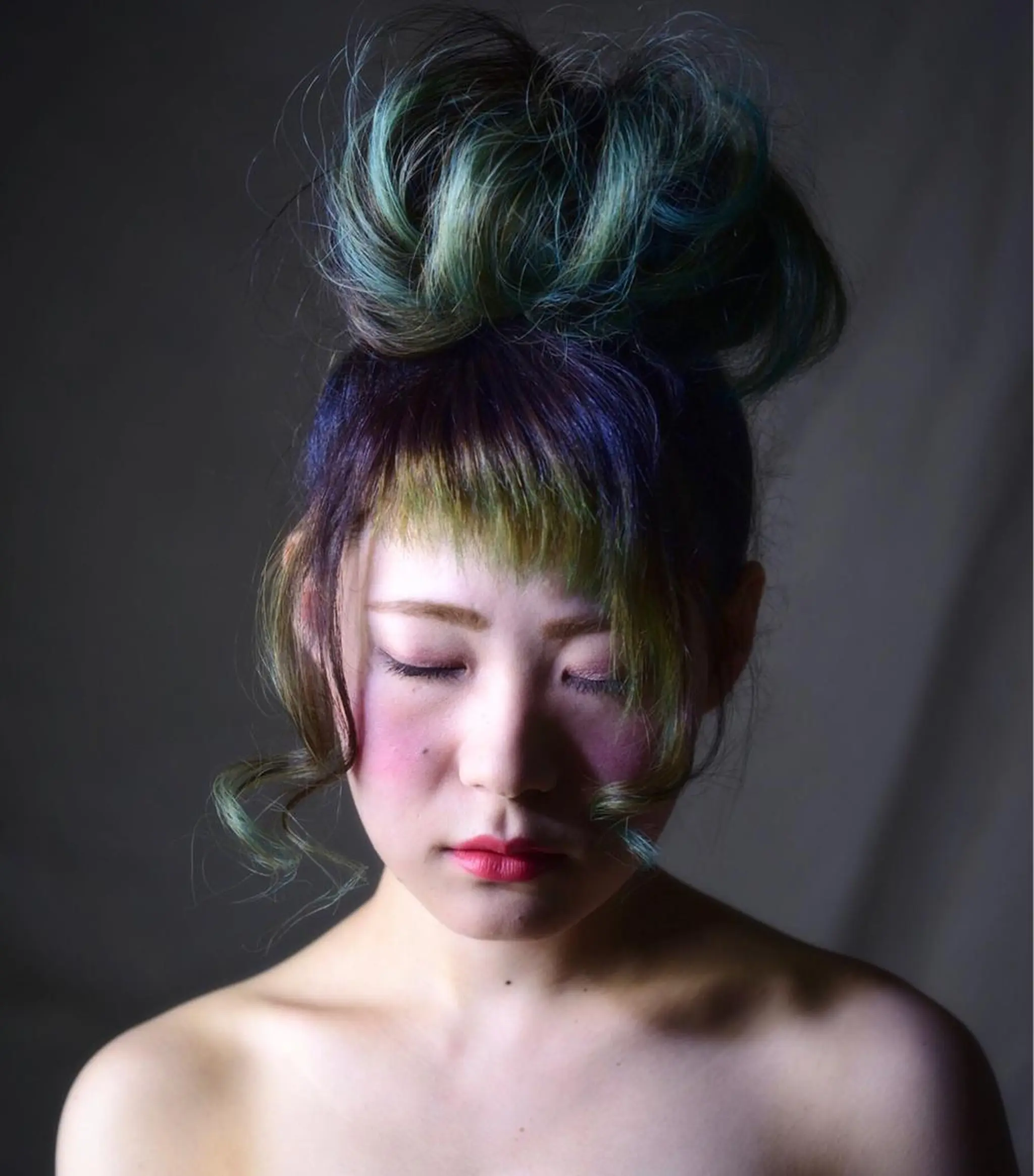 ロング ヘアアレンジ ヘアカラー 山本 雷のヘアスタイル