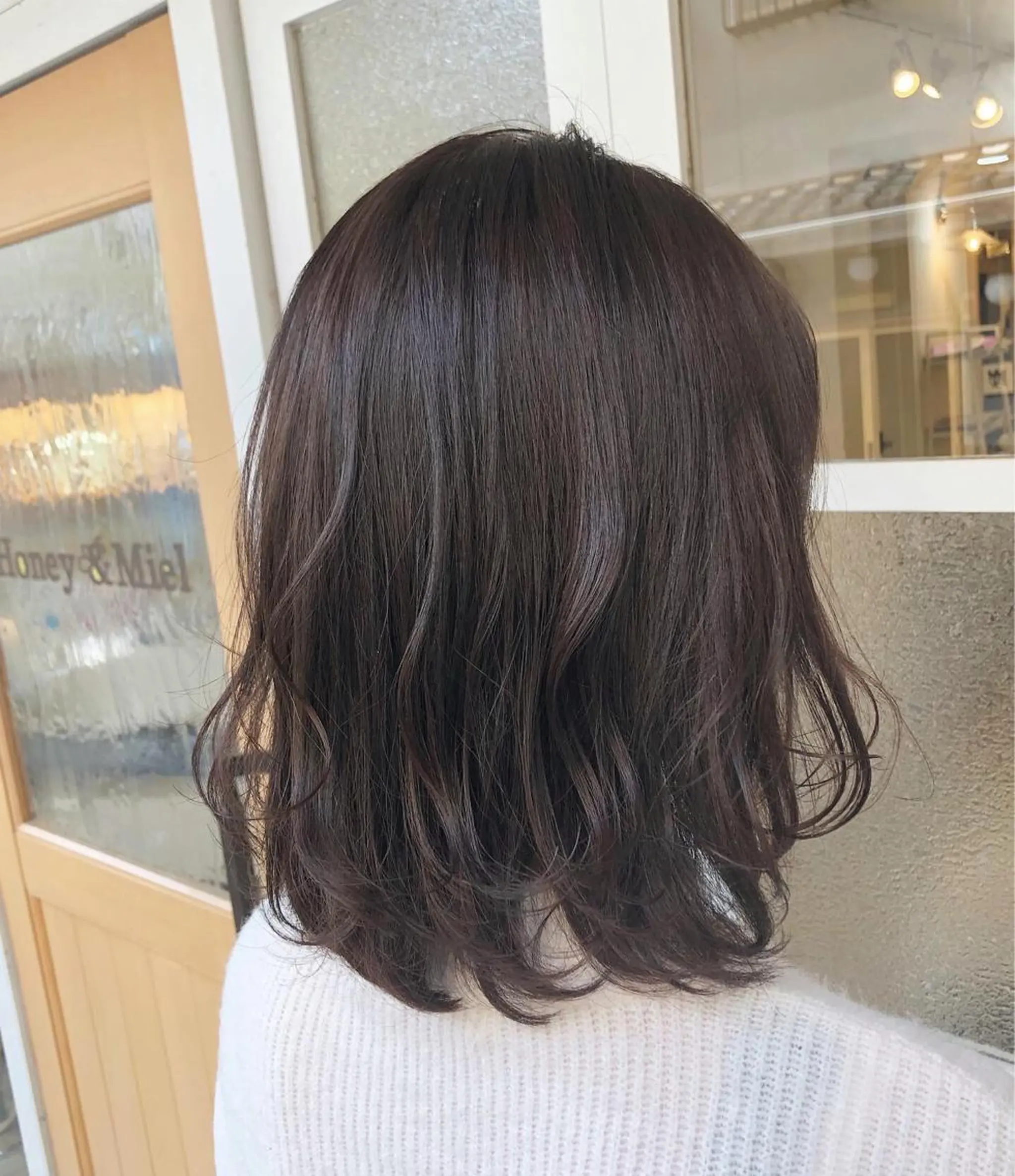 ミディアム カラー ラベンダーカラー ラベンダーピンク ピンクカラー レイヤーカット ヘアカラー 西村 有紗のヘアスタイル