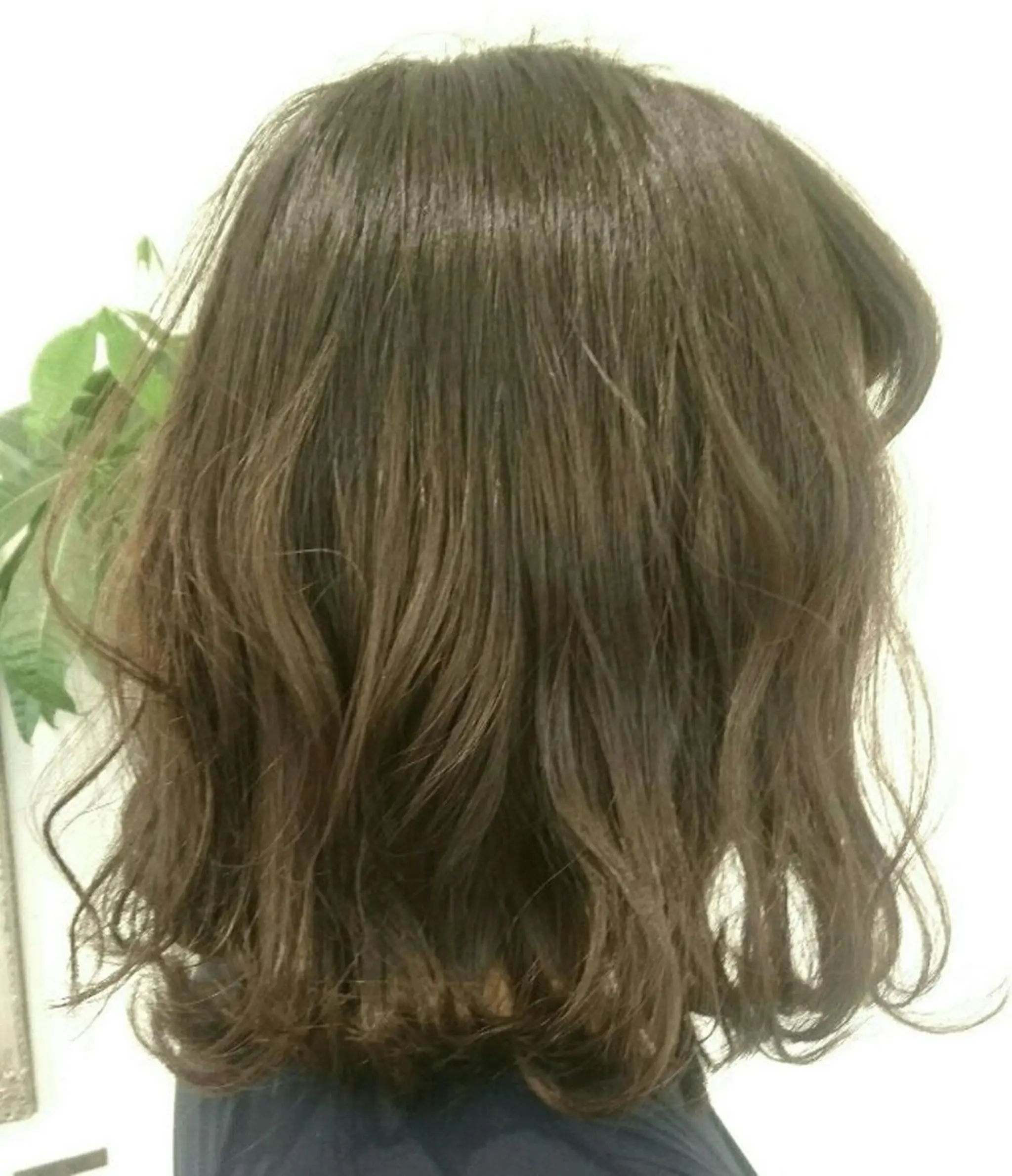 ミディアム カラー アッシュ 山形 光輪子のヘアスタイル